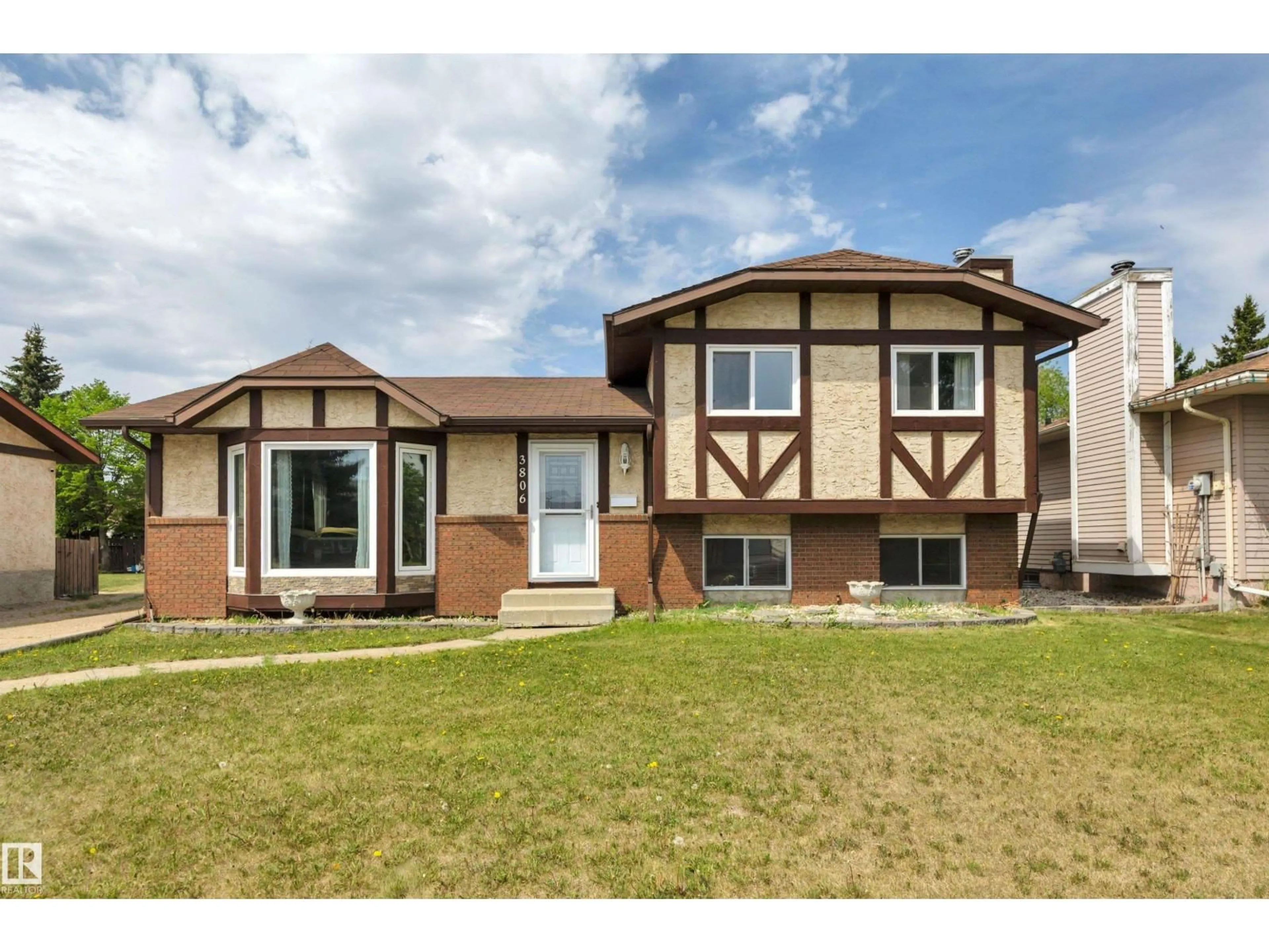 Home with vinyl exterior material, street for 3806 33 AV, Leduc Alberta T9E6E5