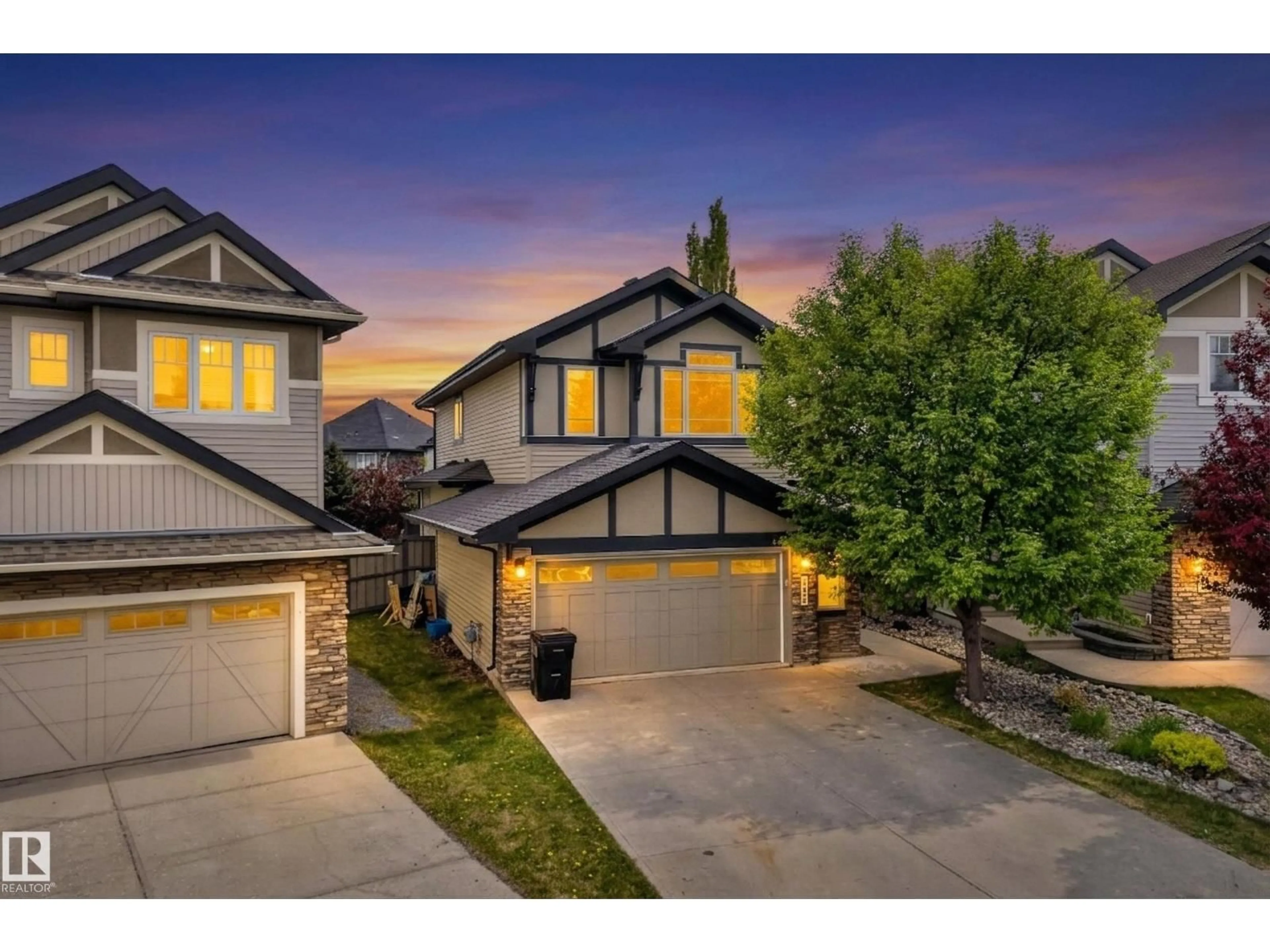 A pic from outside/outdoor area/front of a property/back of a property/a pic from drone, street for 2696 ANDERSON CR, Edmonton Alberta T6W0K5