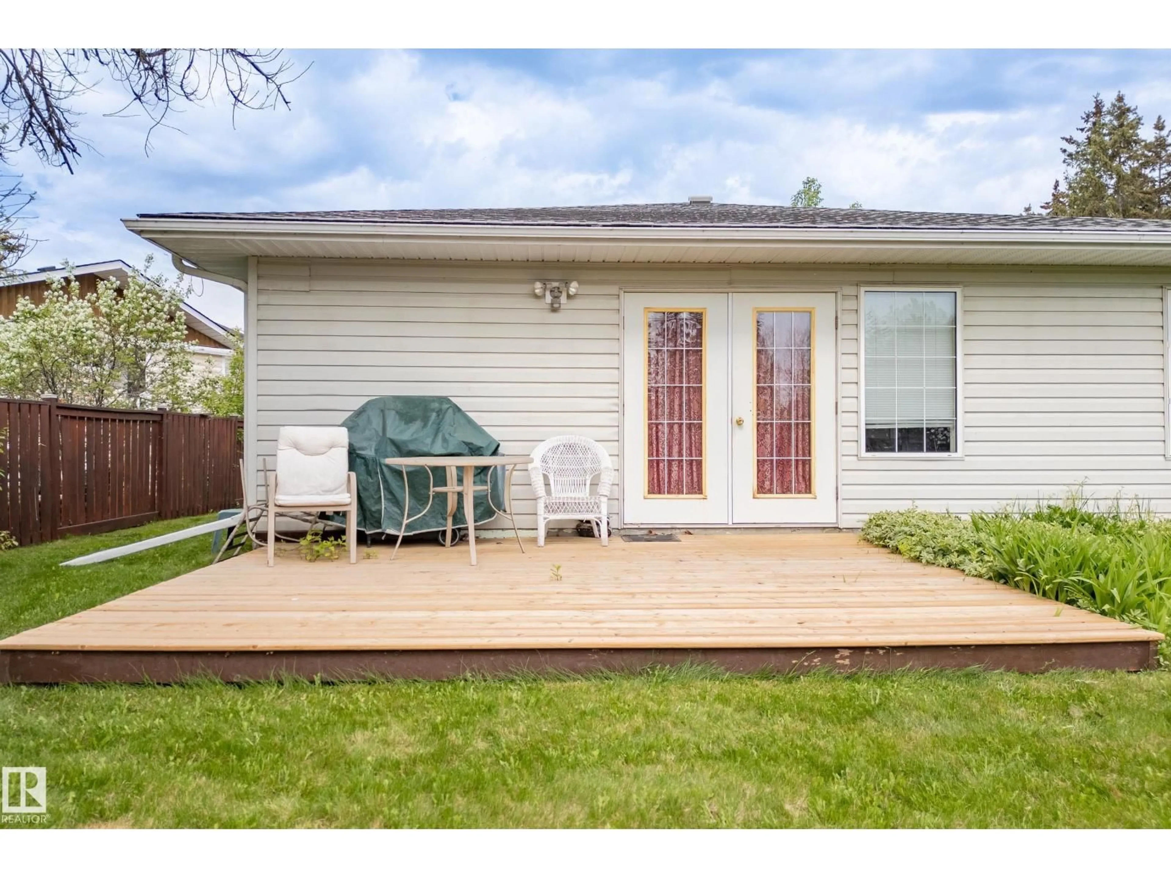 Patio, street for 5011 64 ST, Rural Lac Ste. Anne County Alberta T0E0A0