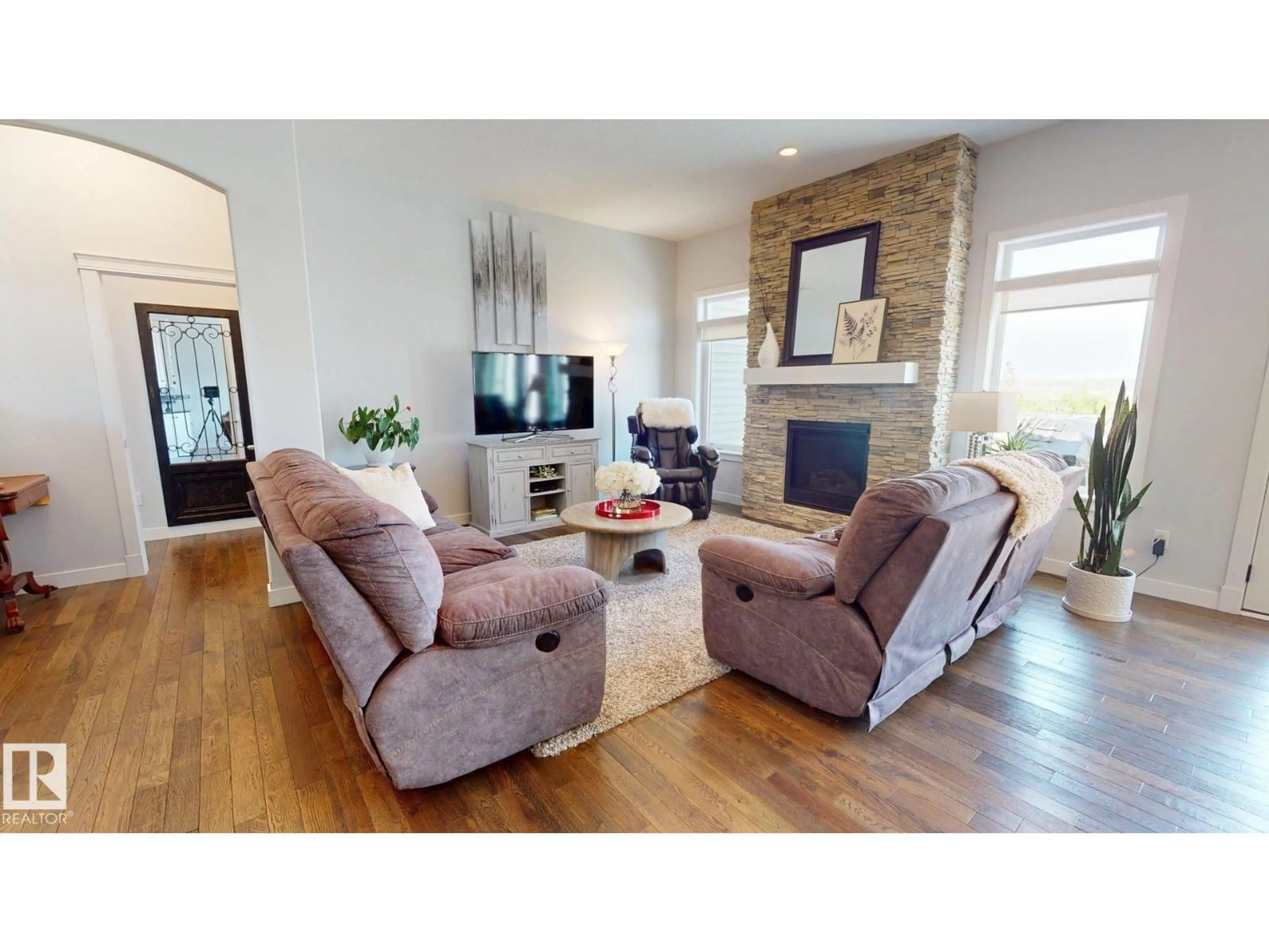 Living room with furniture, wood/laminate floor for 42 COTTONWOOD CR, Fort Saskatchewan Alberta T8L0H8