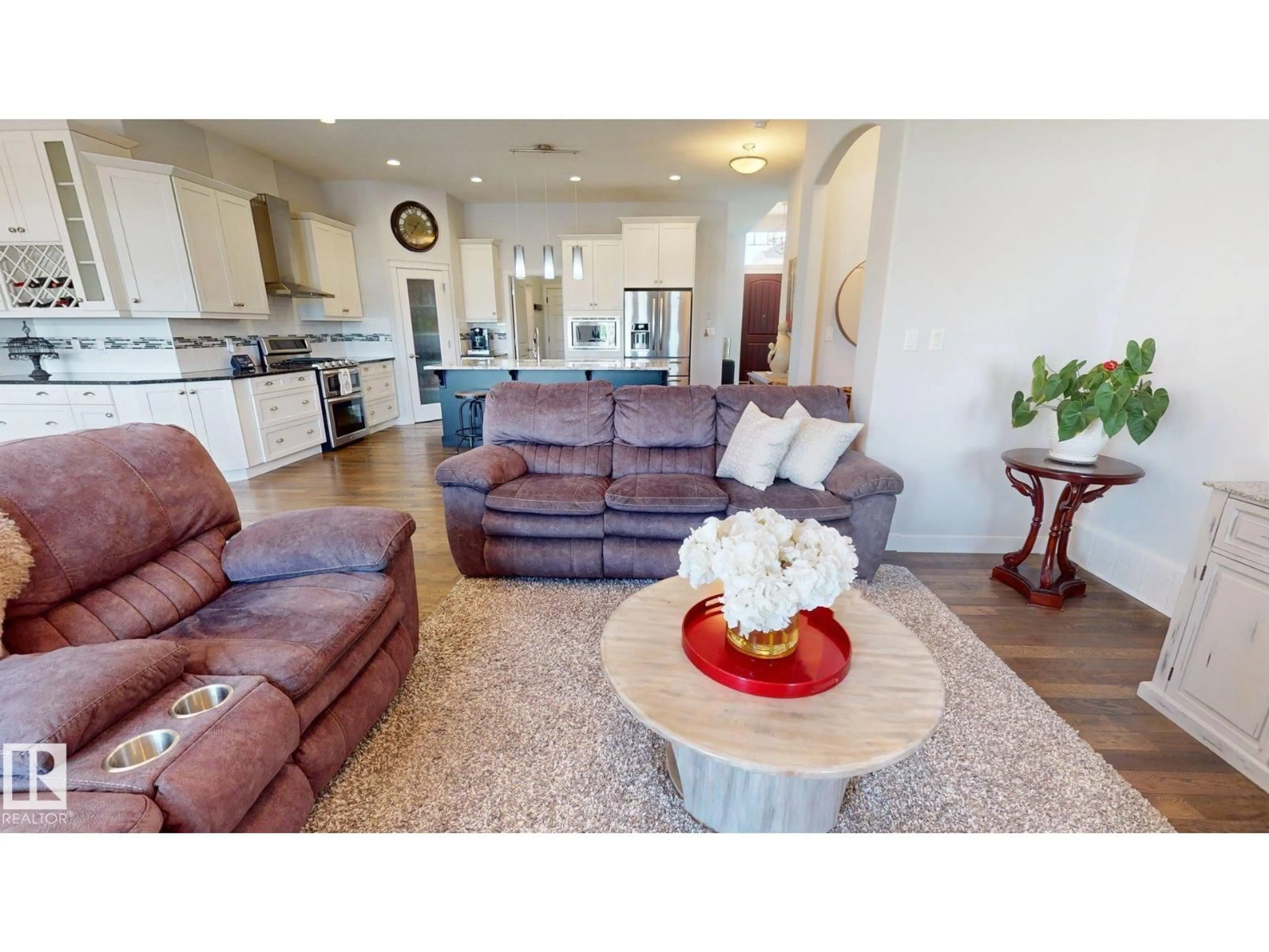 Living room with furniture, ceramic/tile floor for 42 COTTONWOOD CR, Fort Saskatchewan Alberta T8L0H8