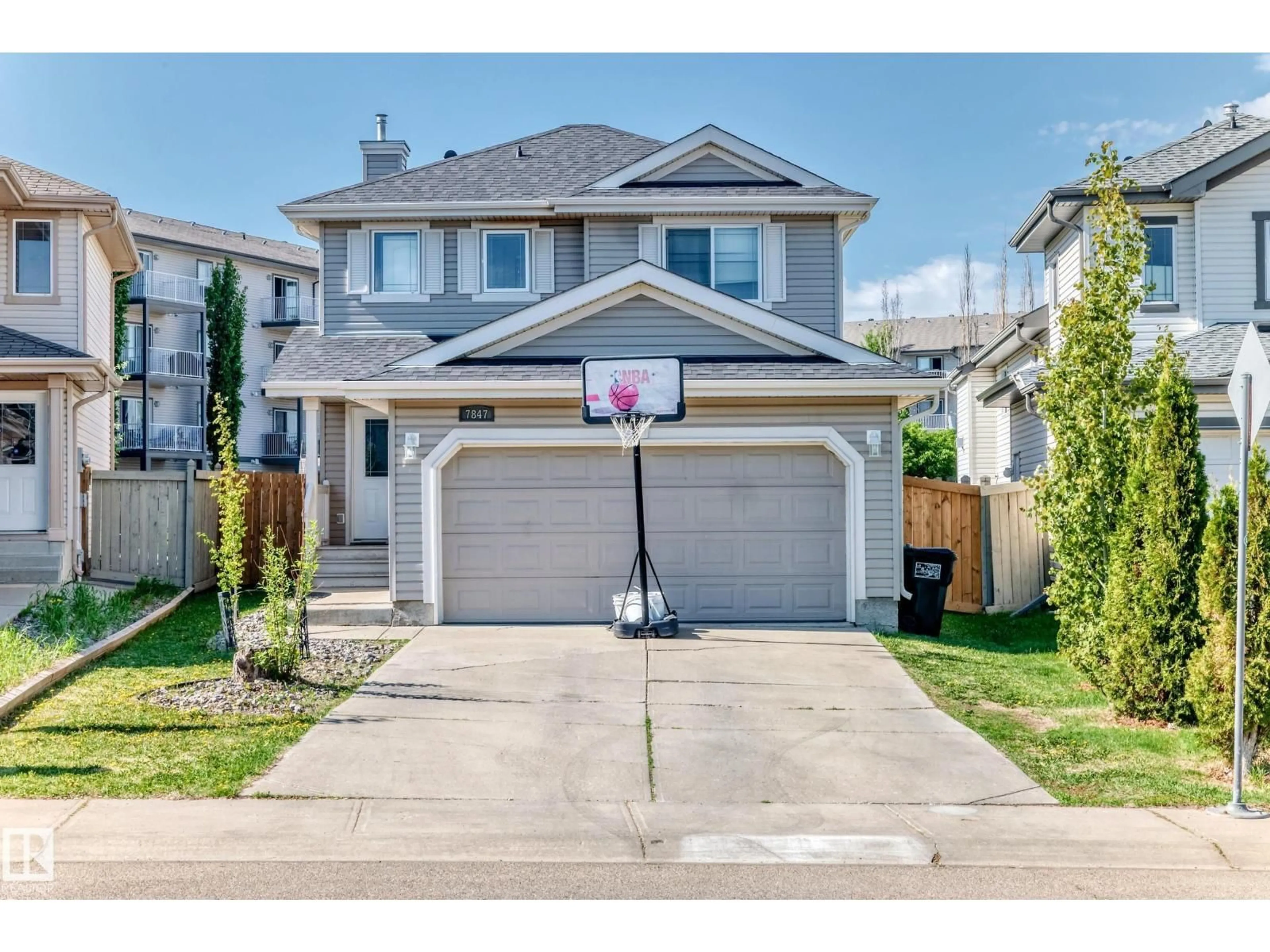 Unknown for SW - 7847 7 AV, Edmonton Alberta T6X1N3