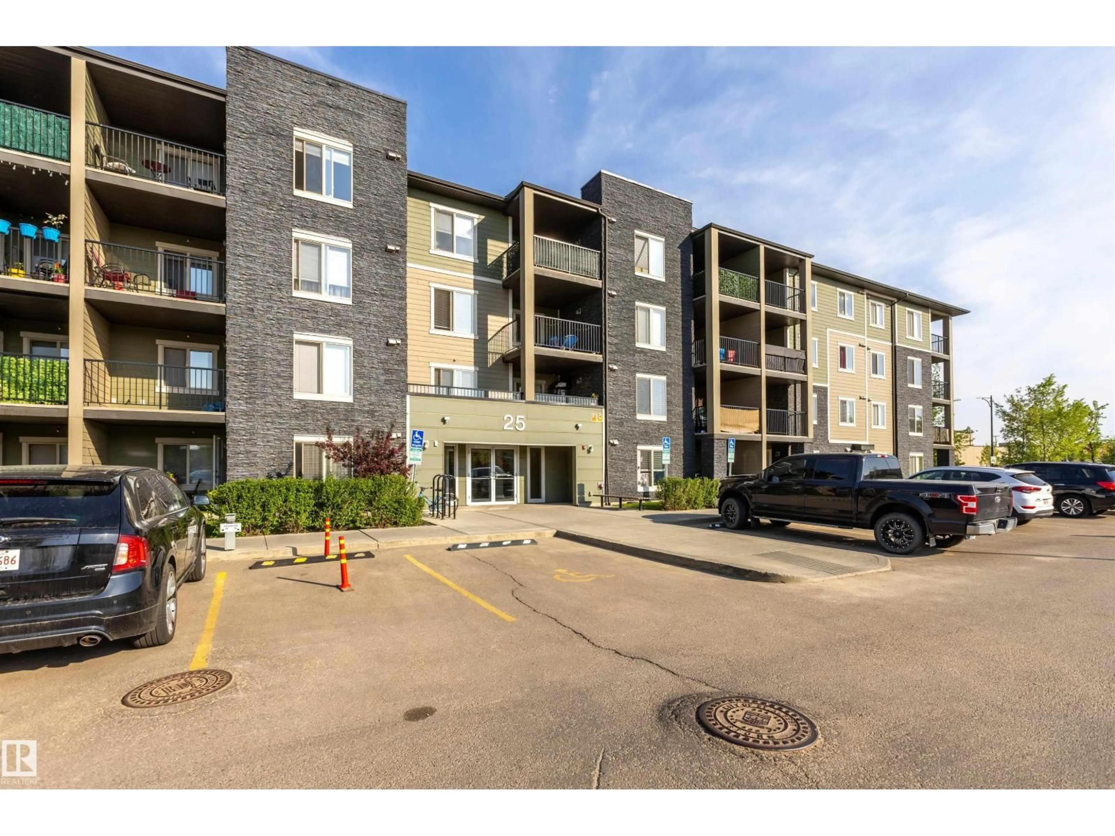 A pic from outside/outdoor area/front of a property/back of a property/a pic from drone, unknown for #403 - 25 ELEMENT DR, St. Albert Alberta T8N0A2