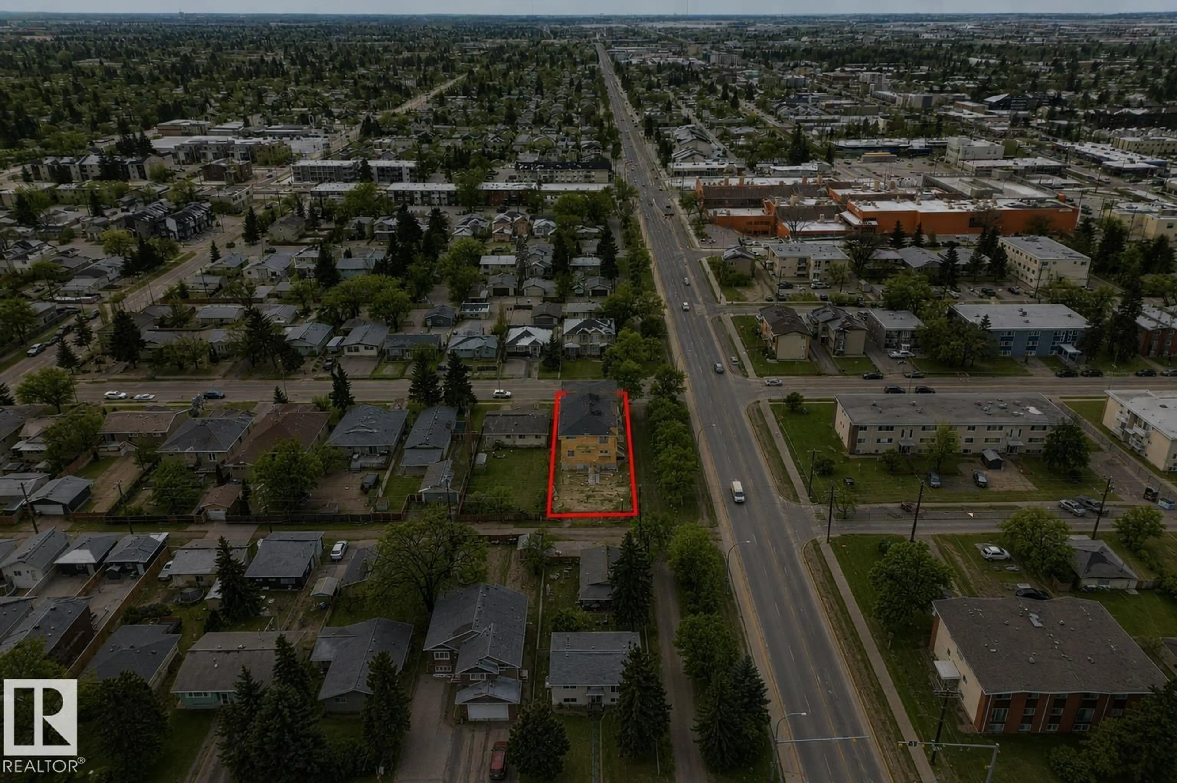 Blurry image for 9945 154 ST, Edmonton Alberta T5P2G8