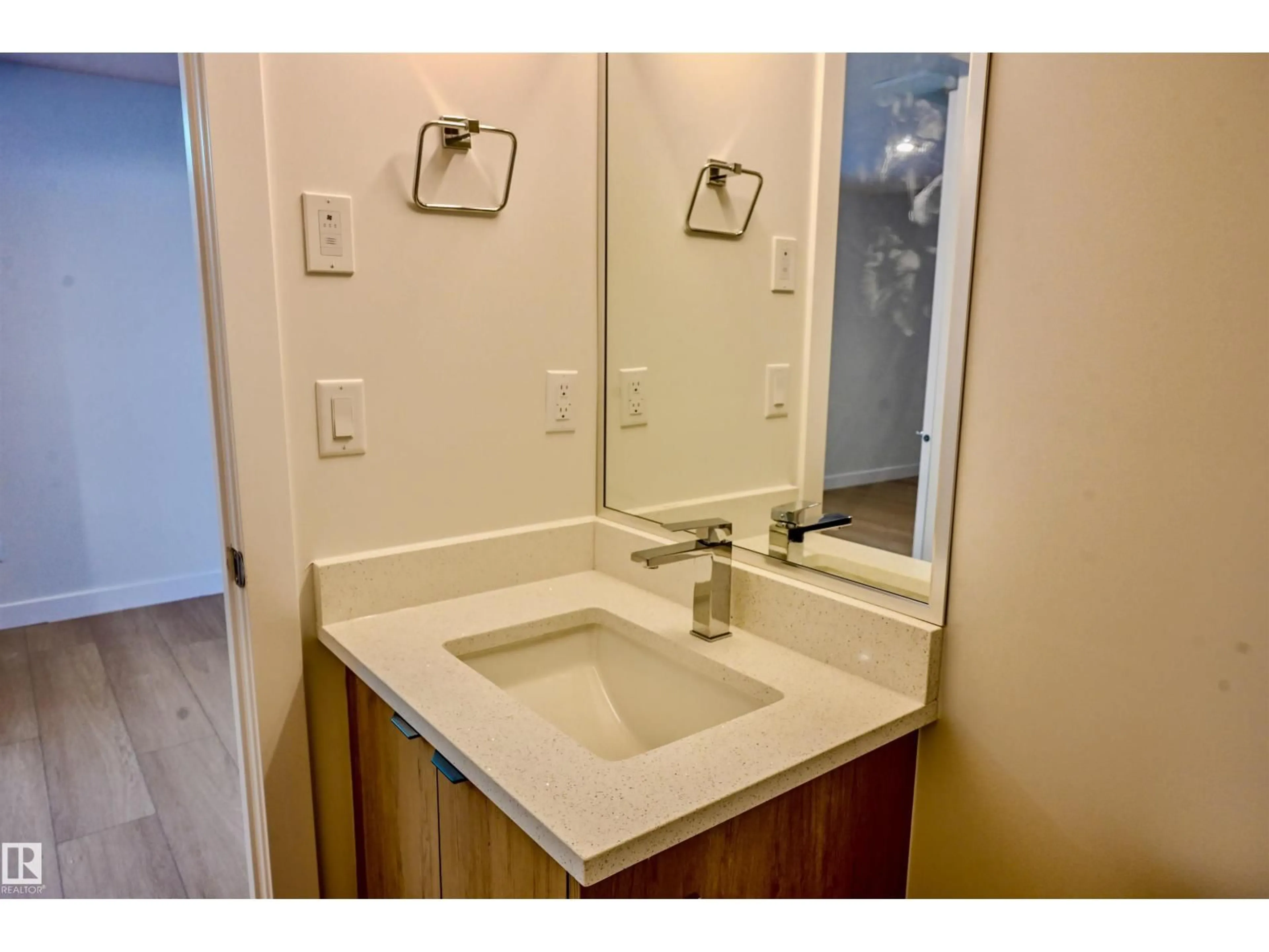 Standard bathroom, unknown for NW - 18639 130 ST, Edmonton Alberta T6V0N3
