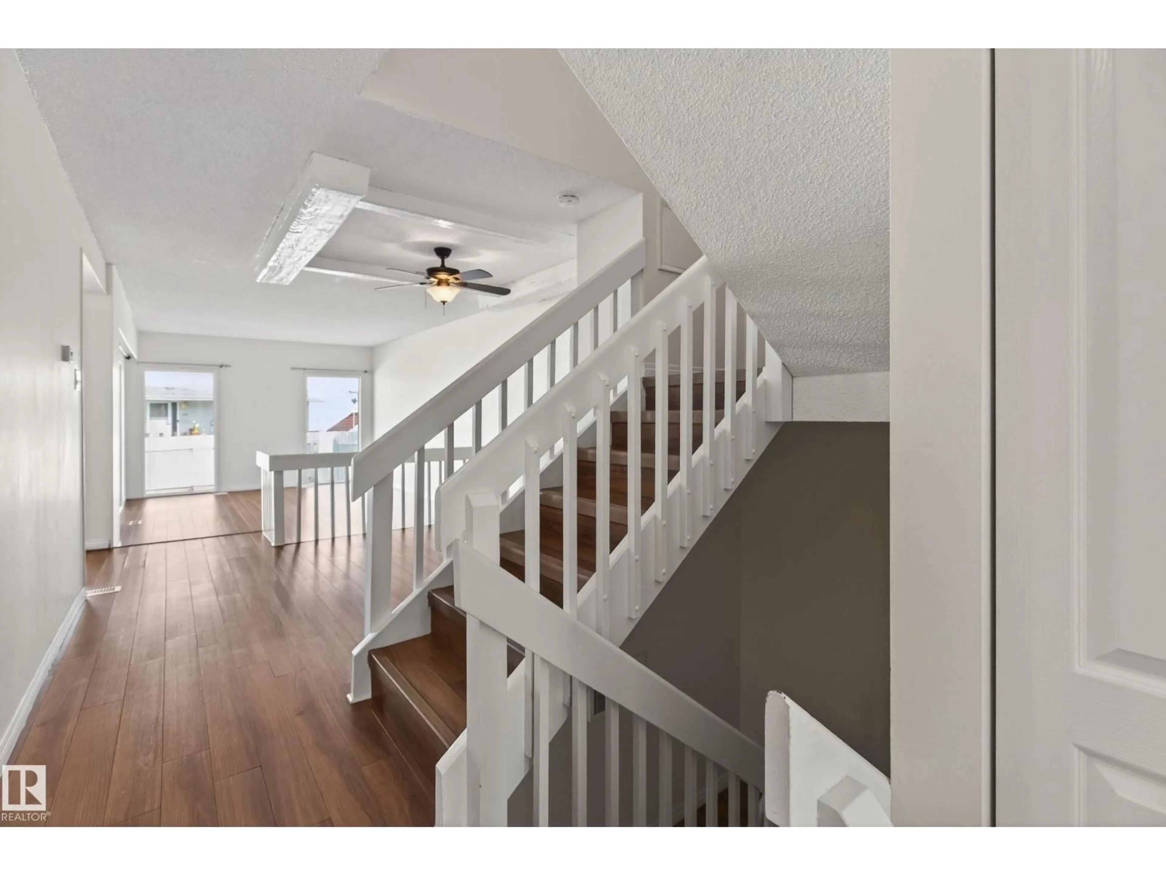 Unknown for 156 LEE RIDGE RD, Edmonton Alberta T6K0M9