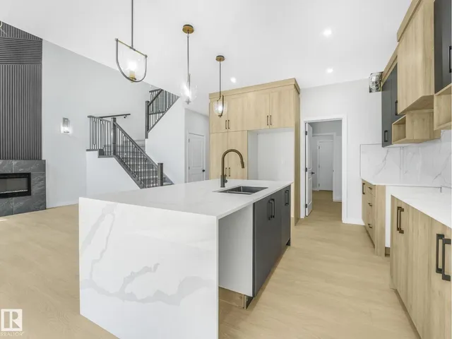 1717 CROSSBILL LO, Edmonton 5