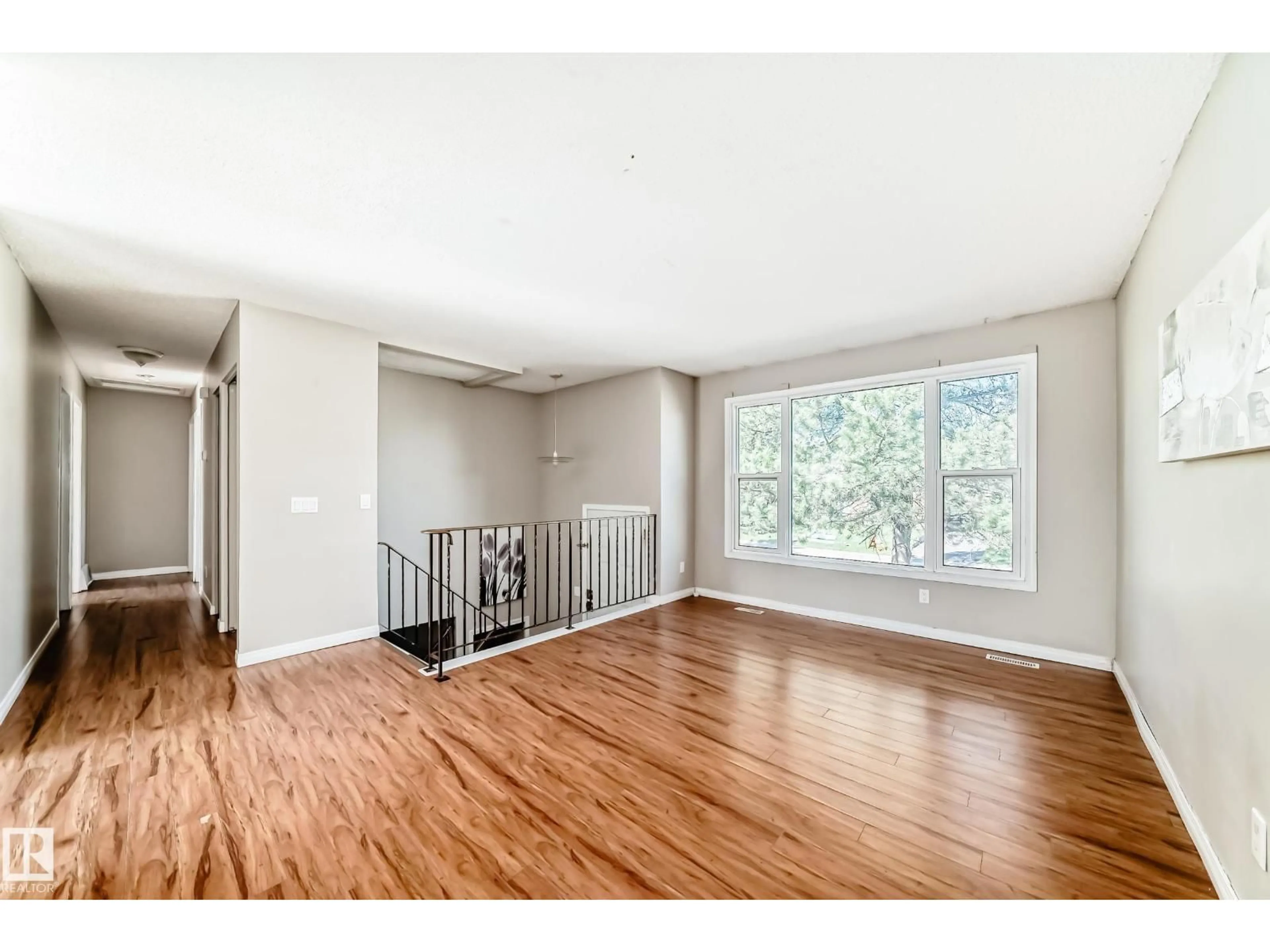A pic of a room for 3723 63 ST NW, Edmonton Alberta T6L1R1