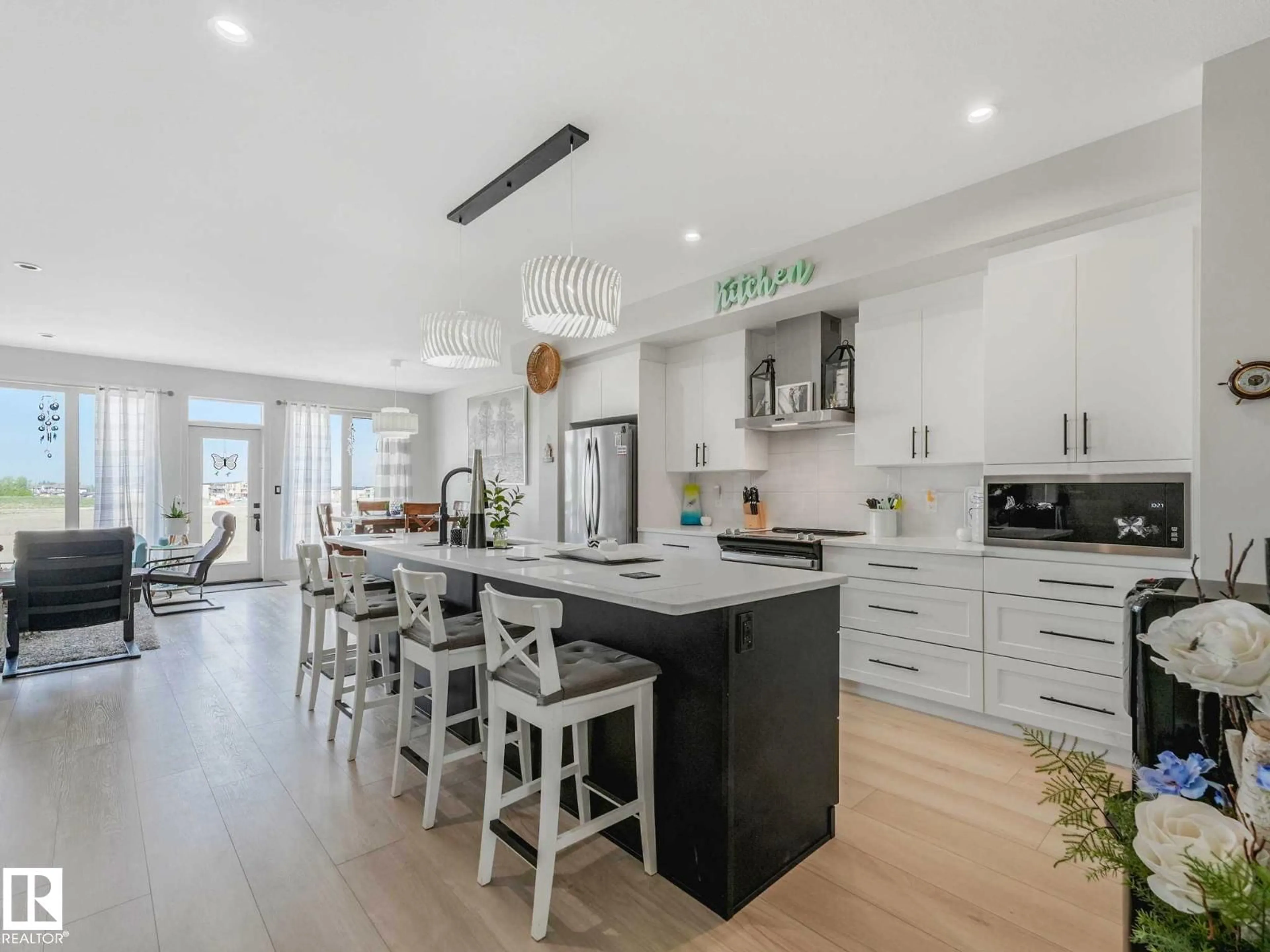 Open concept kitchen, unknown for 157 GARNEAU GA, Spruce Grove Alberta T7X4E6