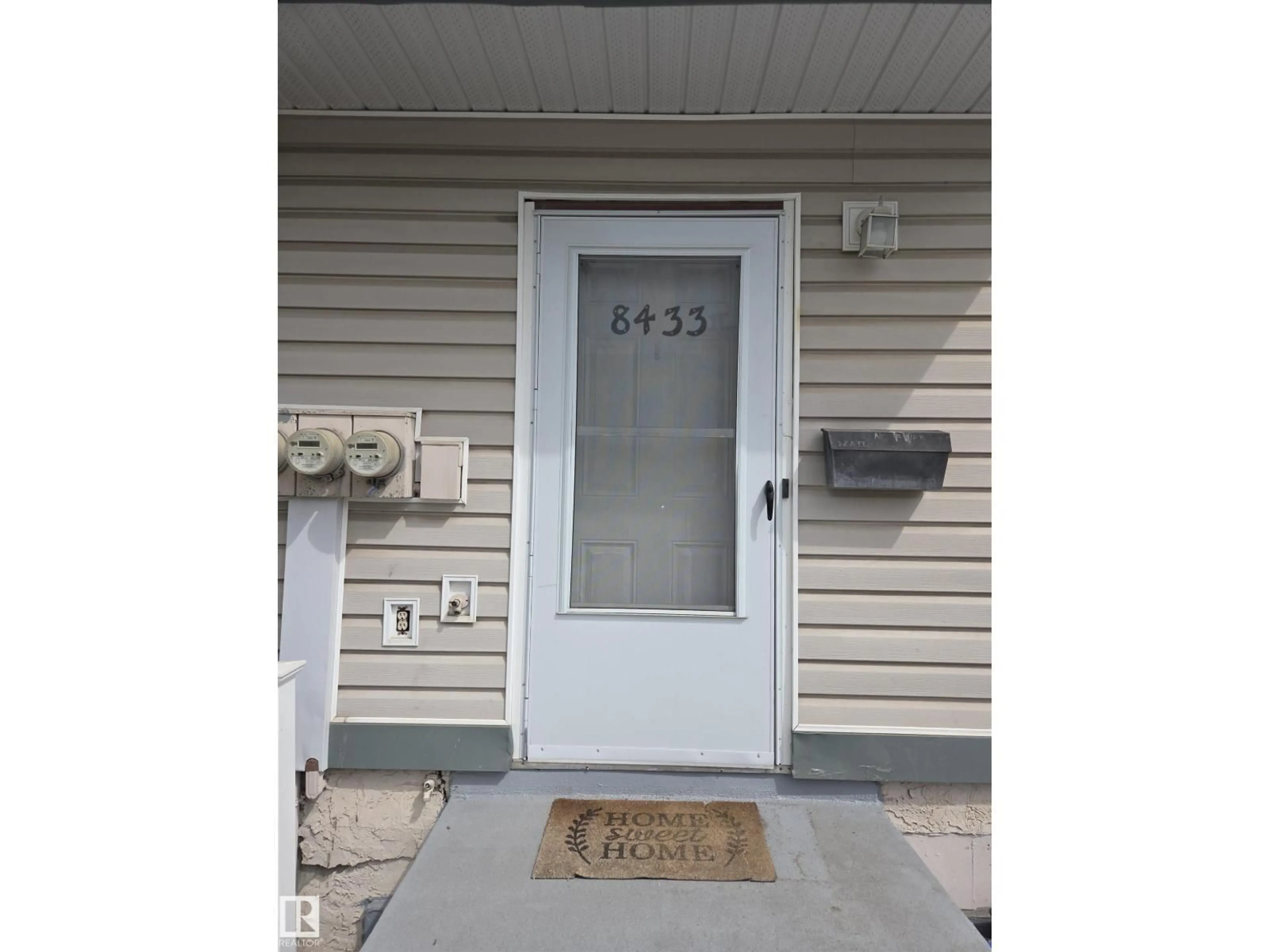 Unknown for 8433 29 AV, Edmonton Alberta T6K3M8