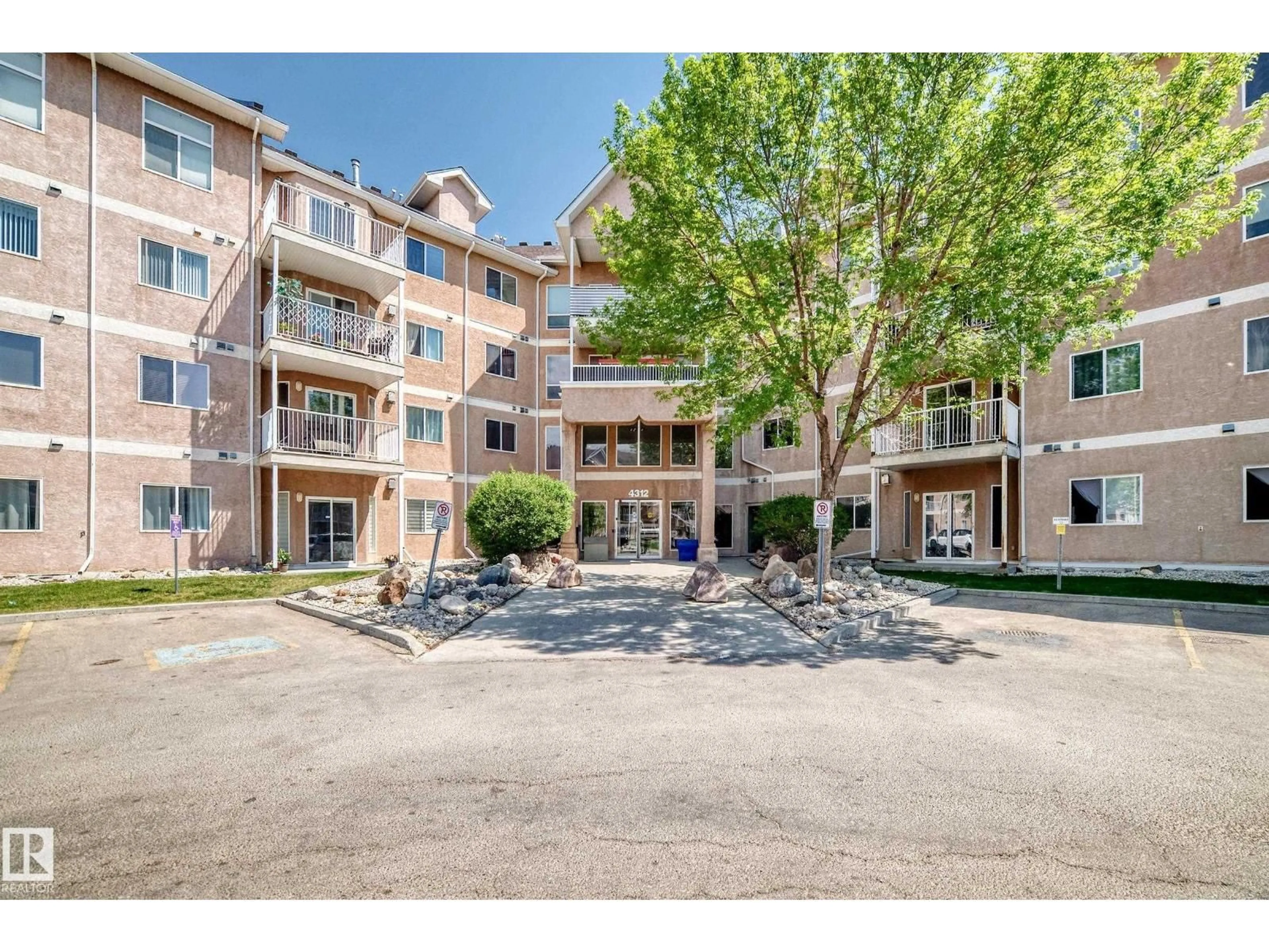 Unknown for 220 4312 139 AV NW, Edmonton Alberta T5Y3J4