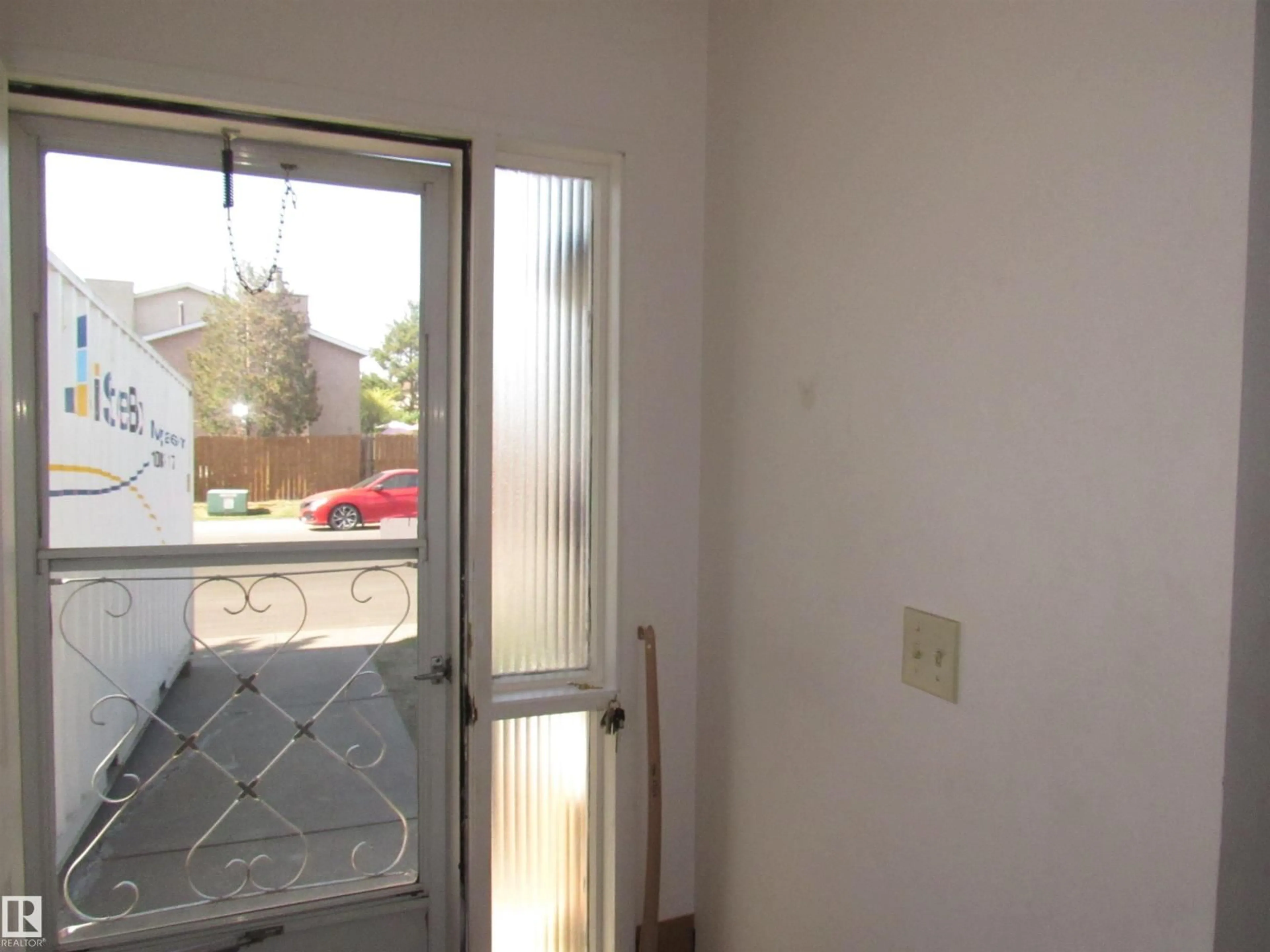 A pic of a room for 2025 108 ST, Edmonton Alberta T6J5V4