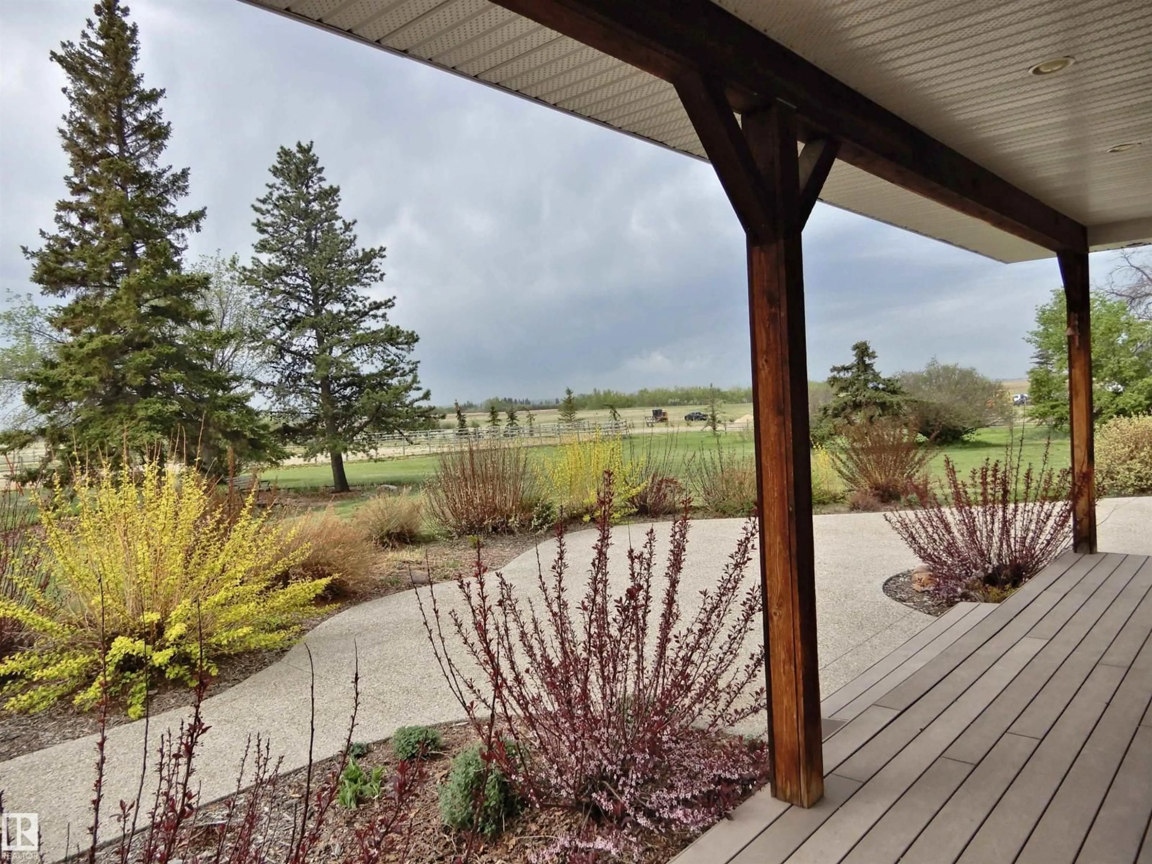 Patio, water/lake/river/ocean view for 26317 TWP ROAD 552, Rural Sturgeon County Alberta T8R1T4