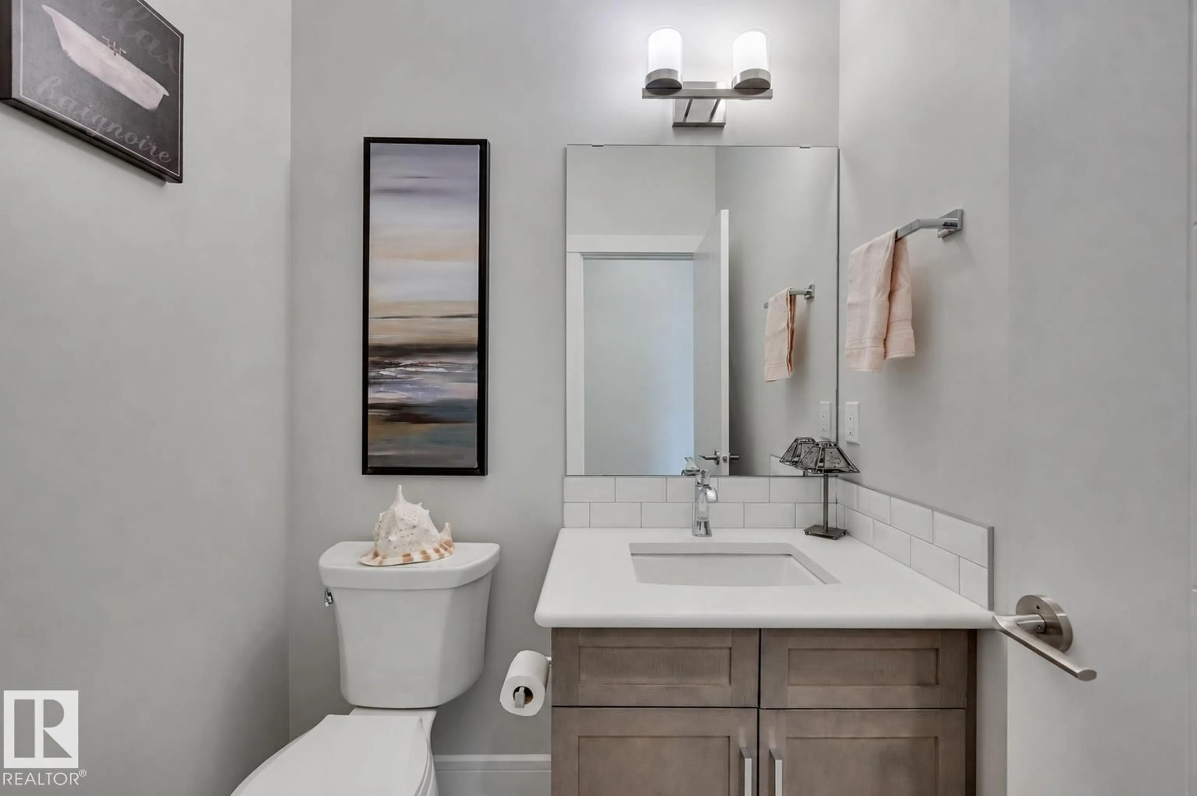 Contemporary bathroom, ceramic/tile floor for NW - 20020 28 AV, Edmonton Alberta T6M0W8