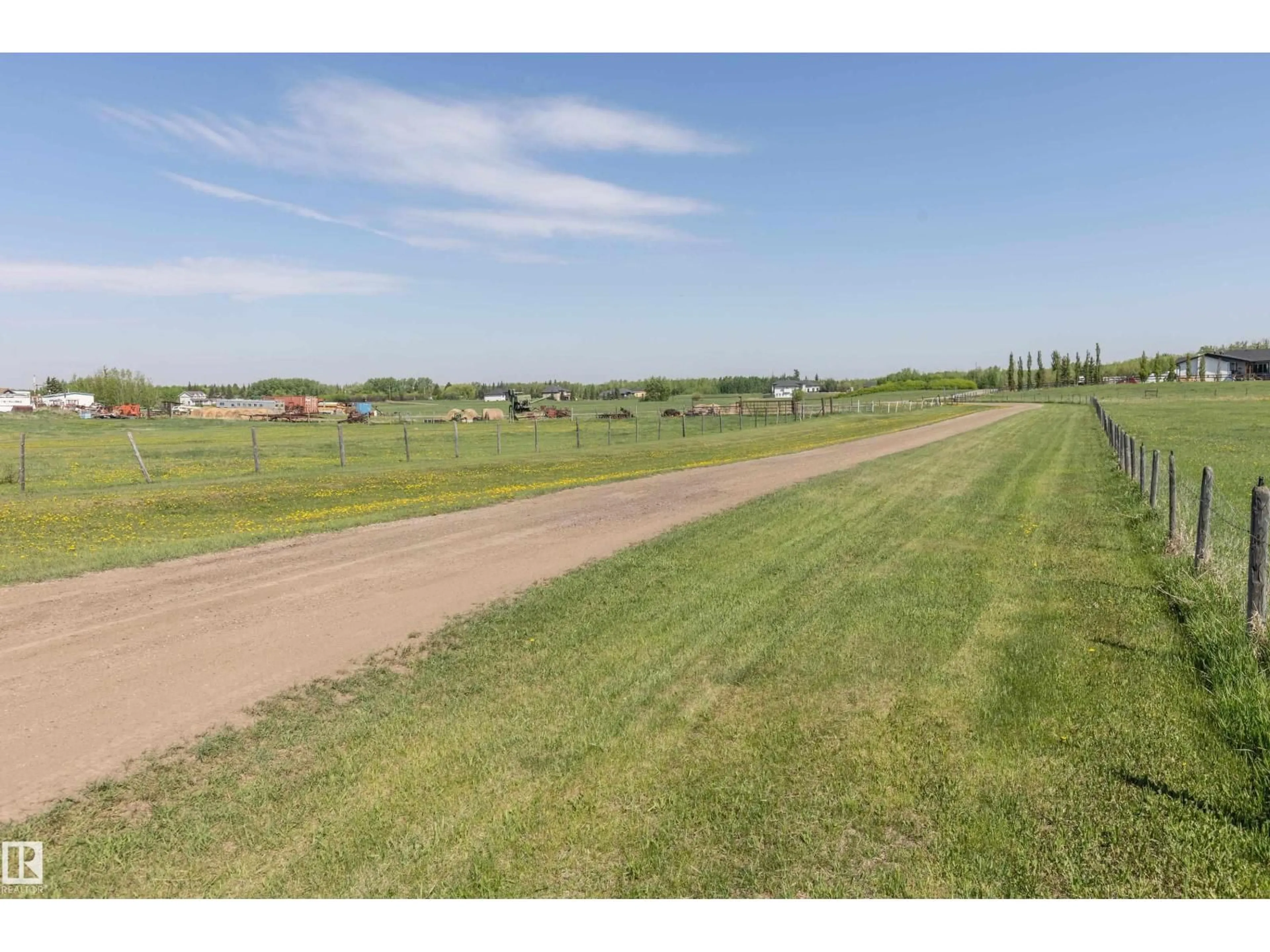 Unknown for 90 22111 TWP RD, Rural Leduc County Alberta T0B3M2
