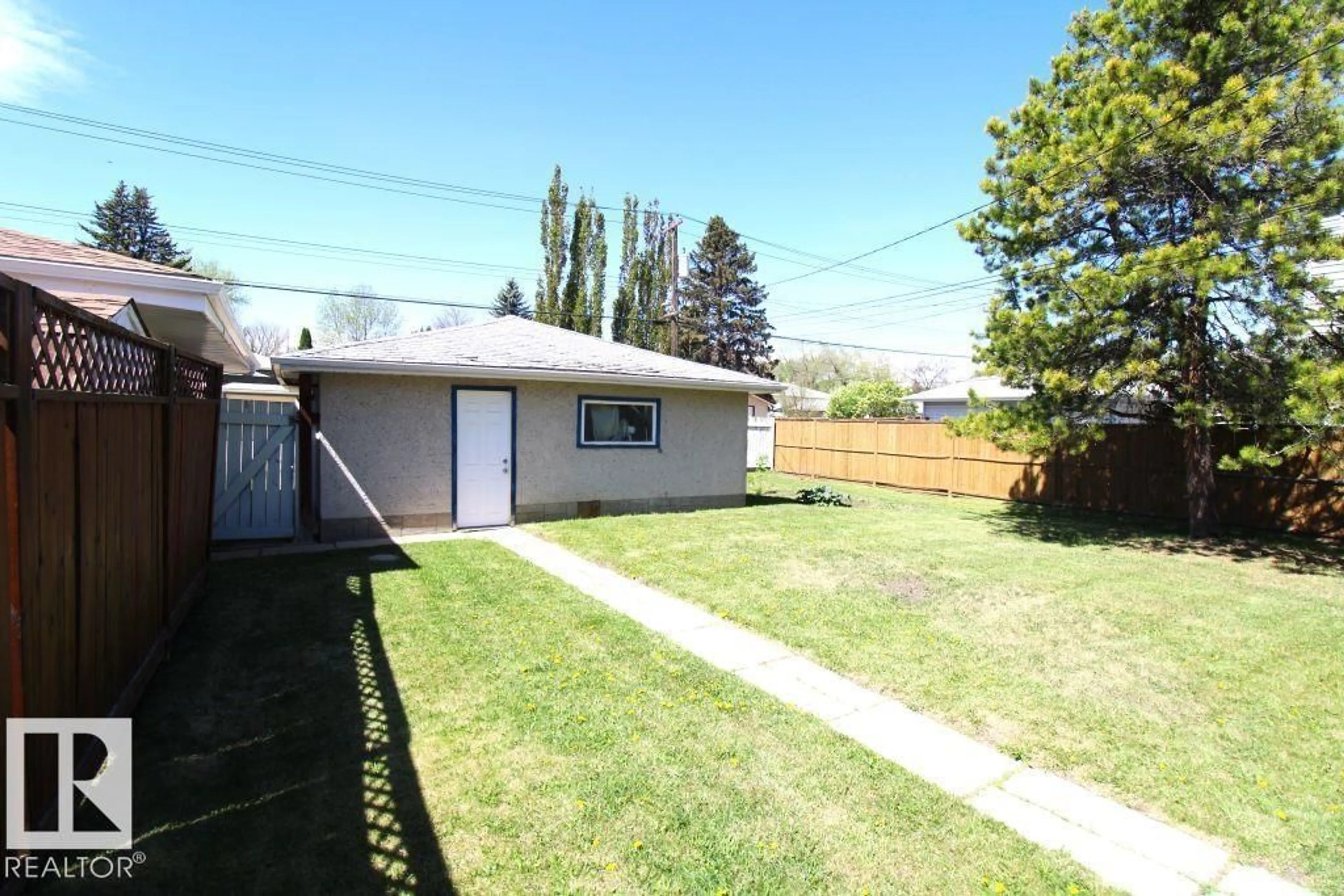 Patio, street for 10320 79 ST, Edmonton Alberta T6A3G8