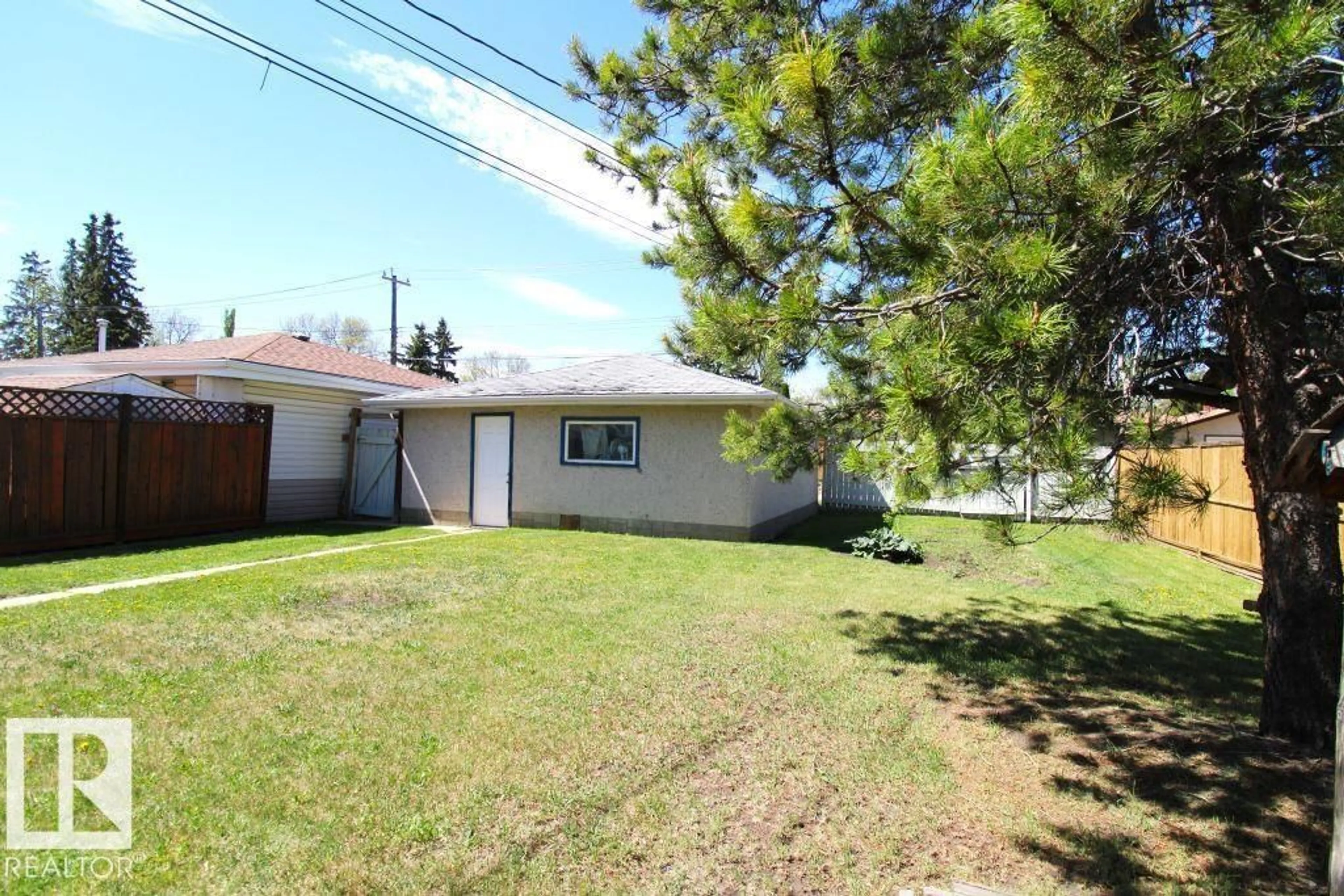 Unknown for 10320 79 ST, Edmonton Alberta T6A3G8