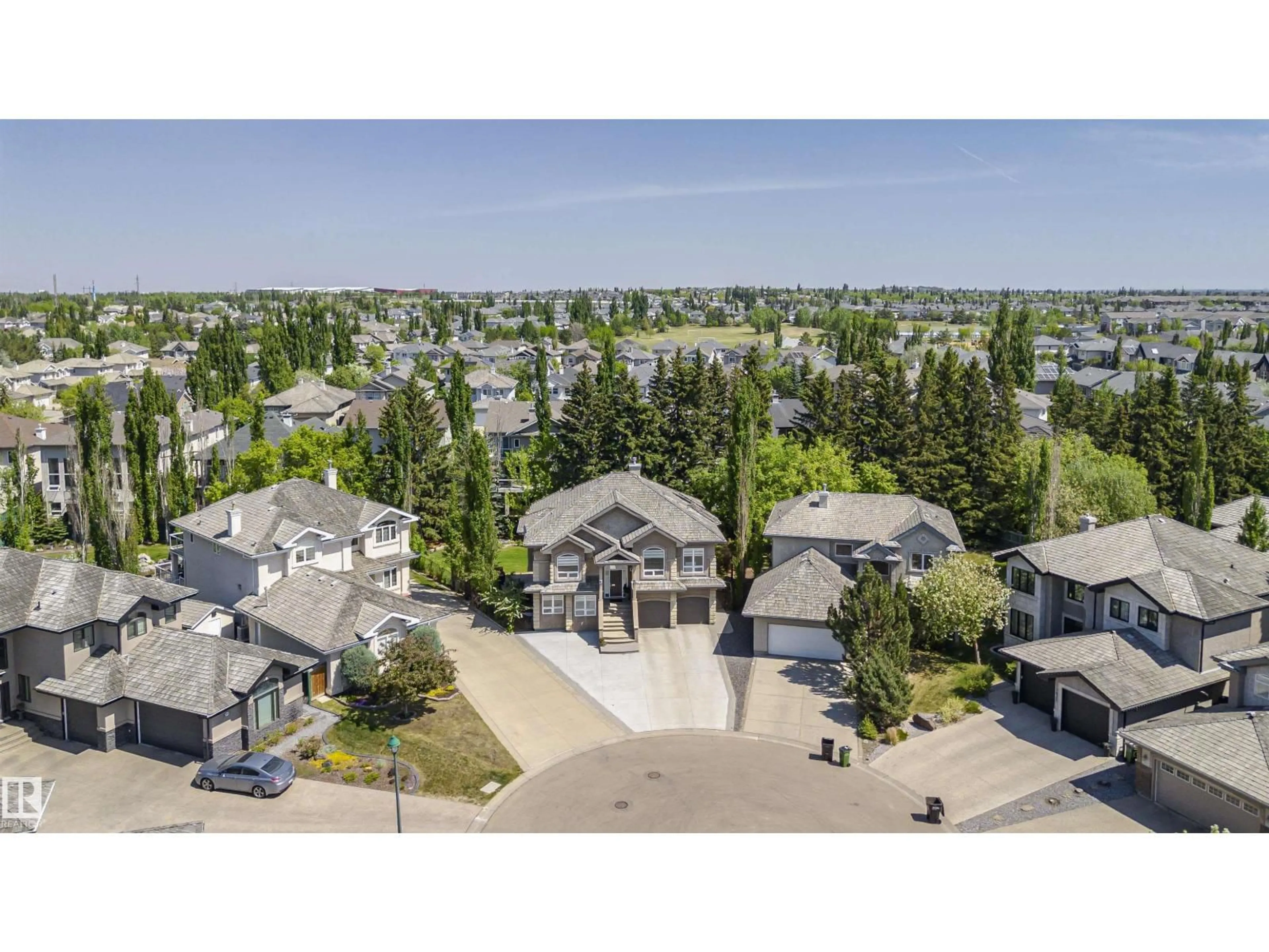 A pic from outside/outdoor area/front of a property/back of a property/a pic from drone, unknown for 1631 HECTOR RD, Edmonton Alberta T6R3G9
