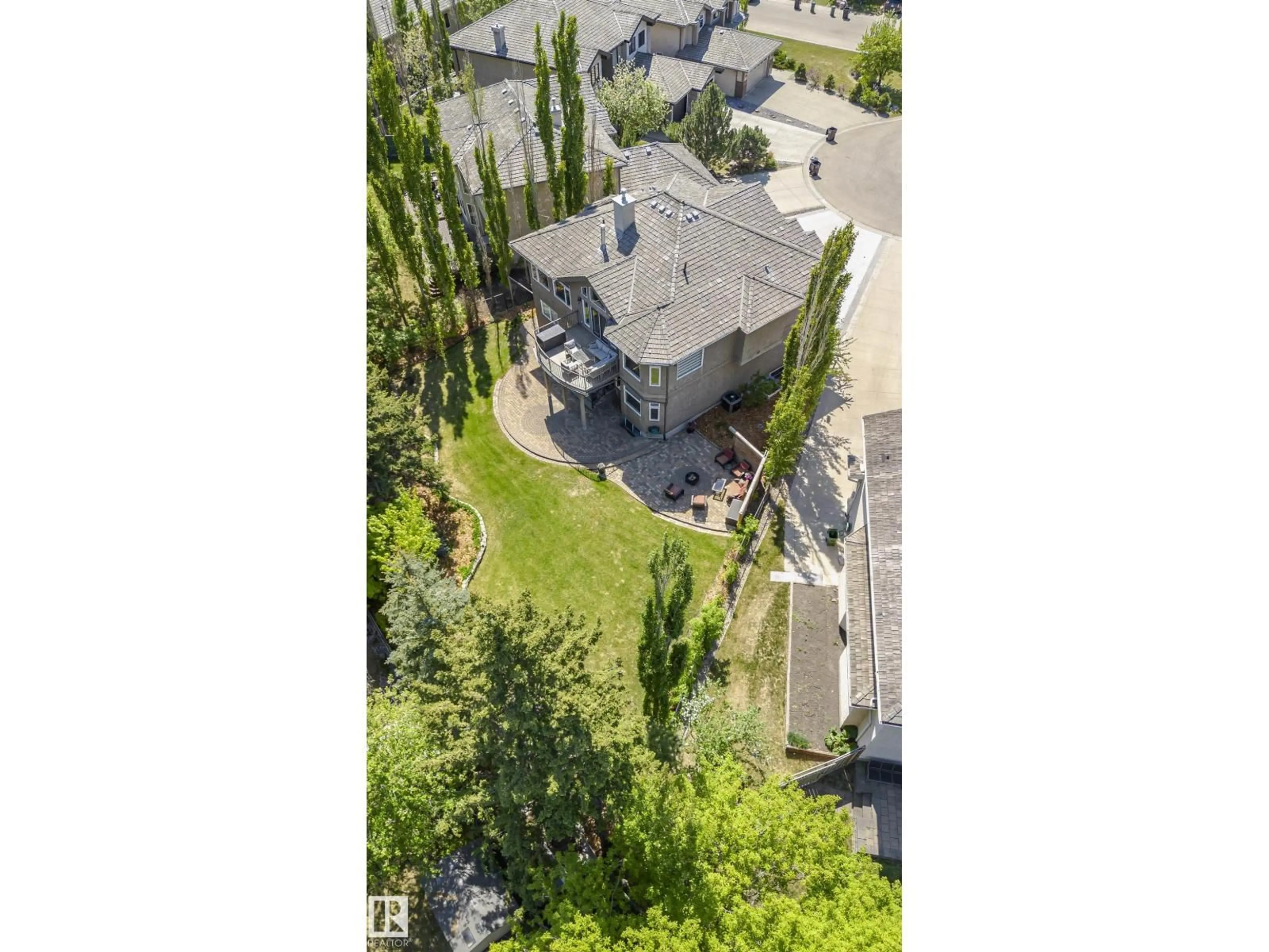 A pic from outside/outdoor area/front of a property/back of a property/a pic from drone, unknown for 1631 HECTOR RD, Edmonton Alberta T6R3G9