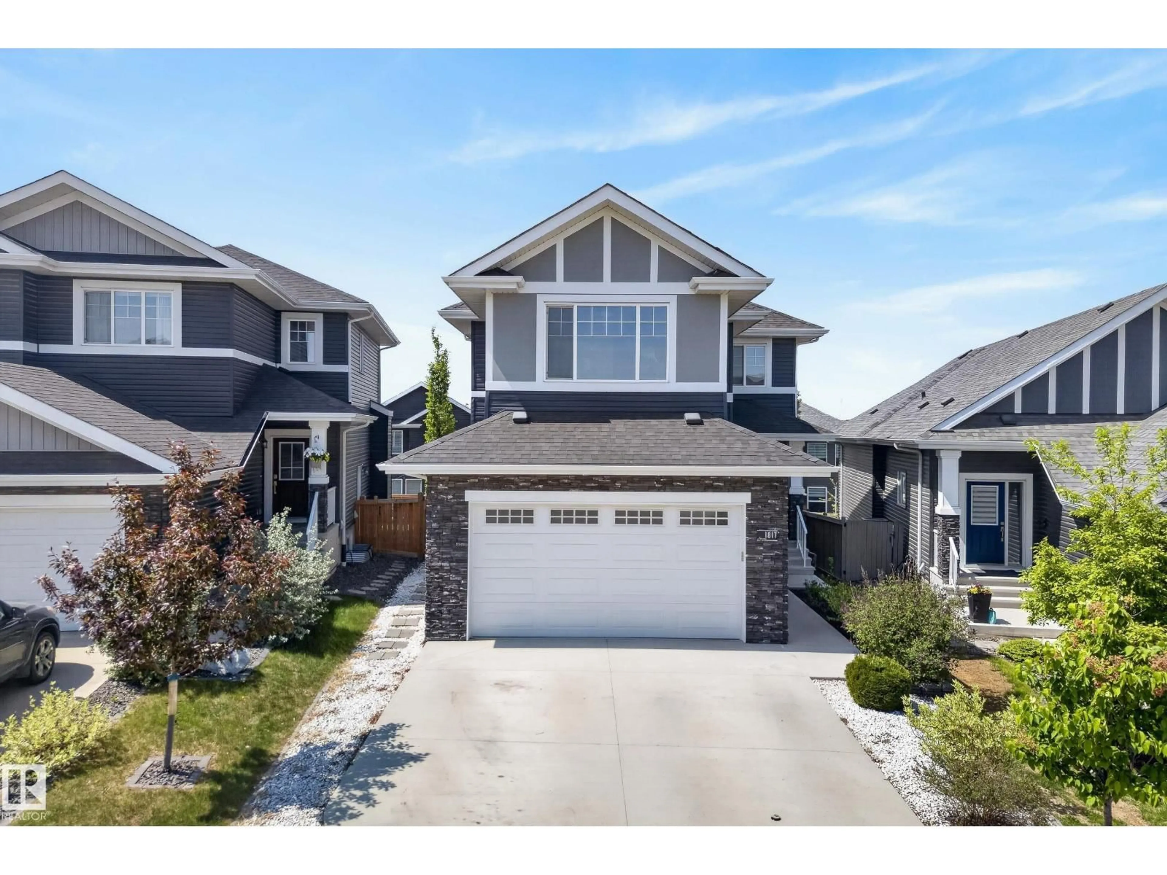 Home with vinyl exterior material, street for 1817 TANAGER CL, Edmonton Alberta T5S0N2