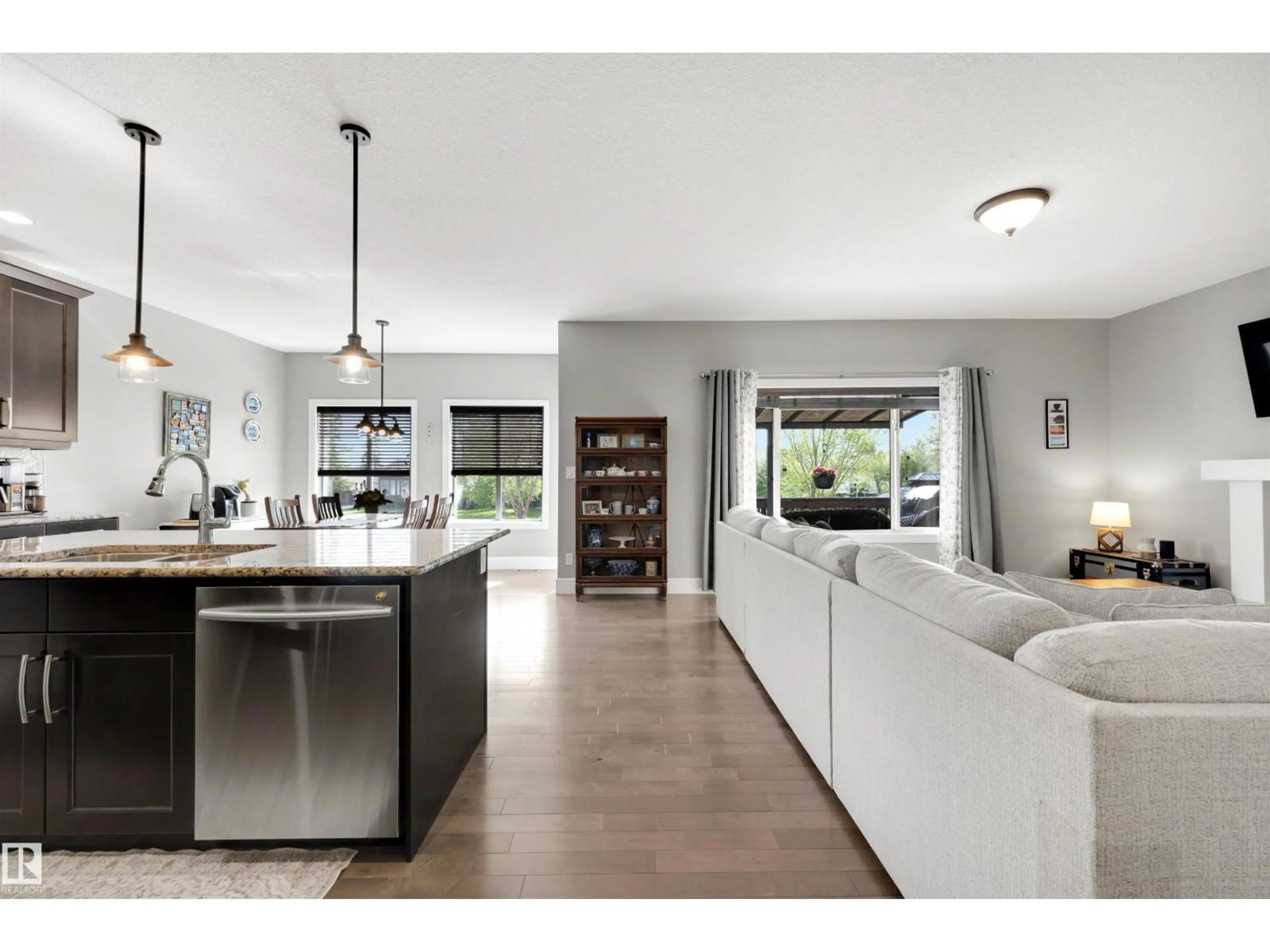 Open concept kitchen, unknown for 10107 93 ST, Morinville Alberta T8R0C4