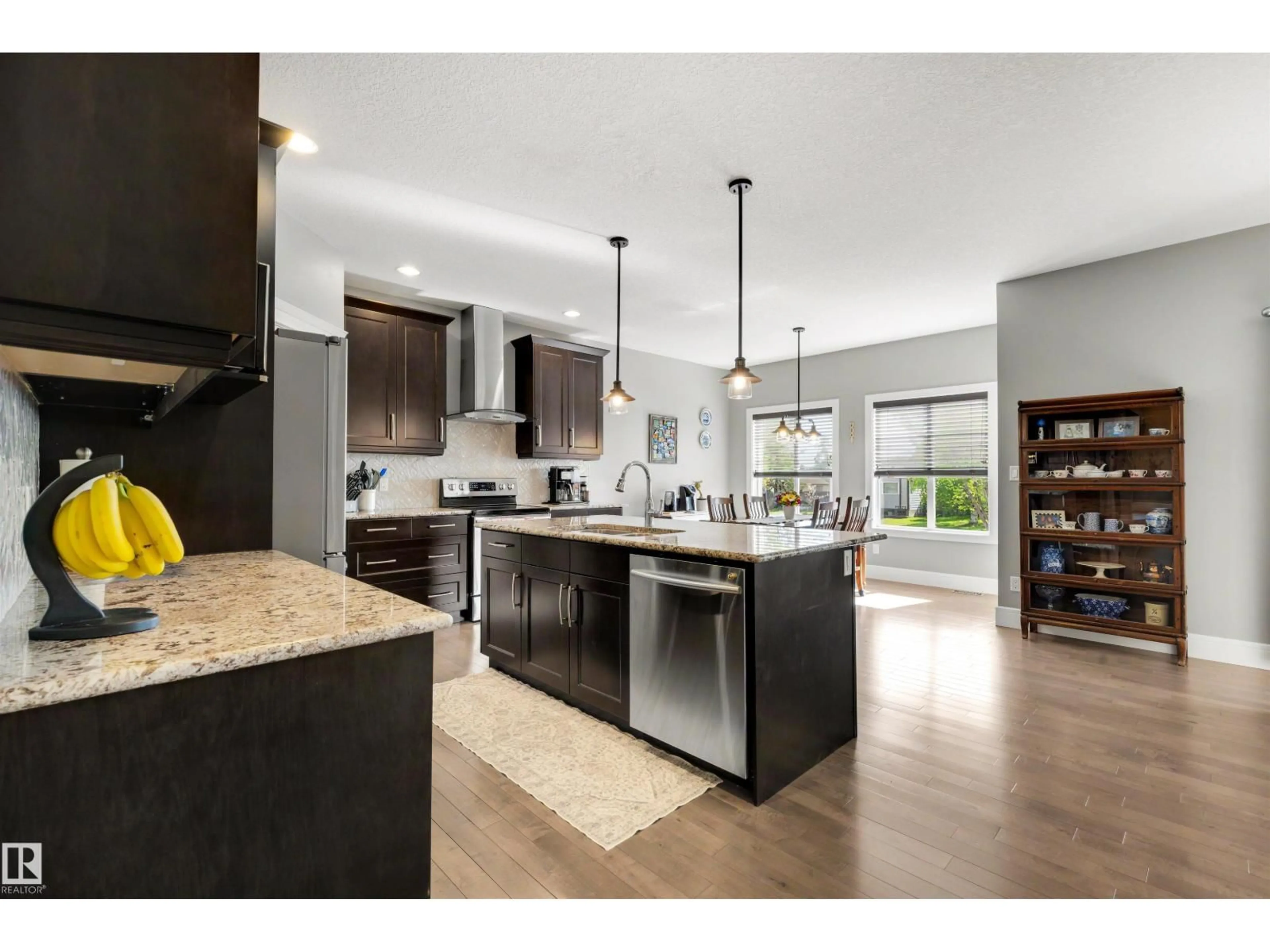Open concept kitchen, unknown for 10107 93 ST, Morinville Alberta T8R0C4
