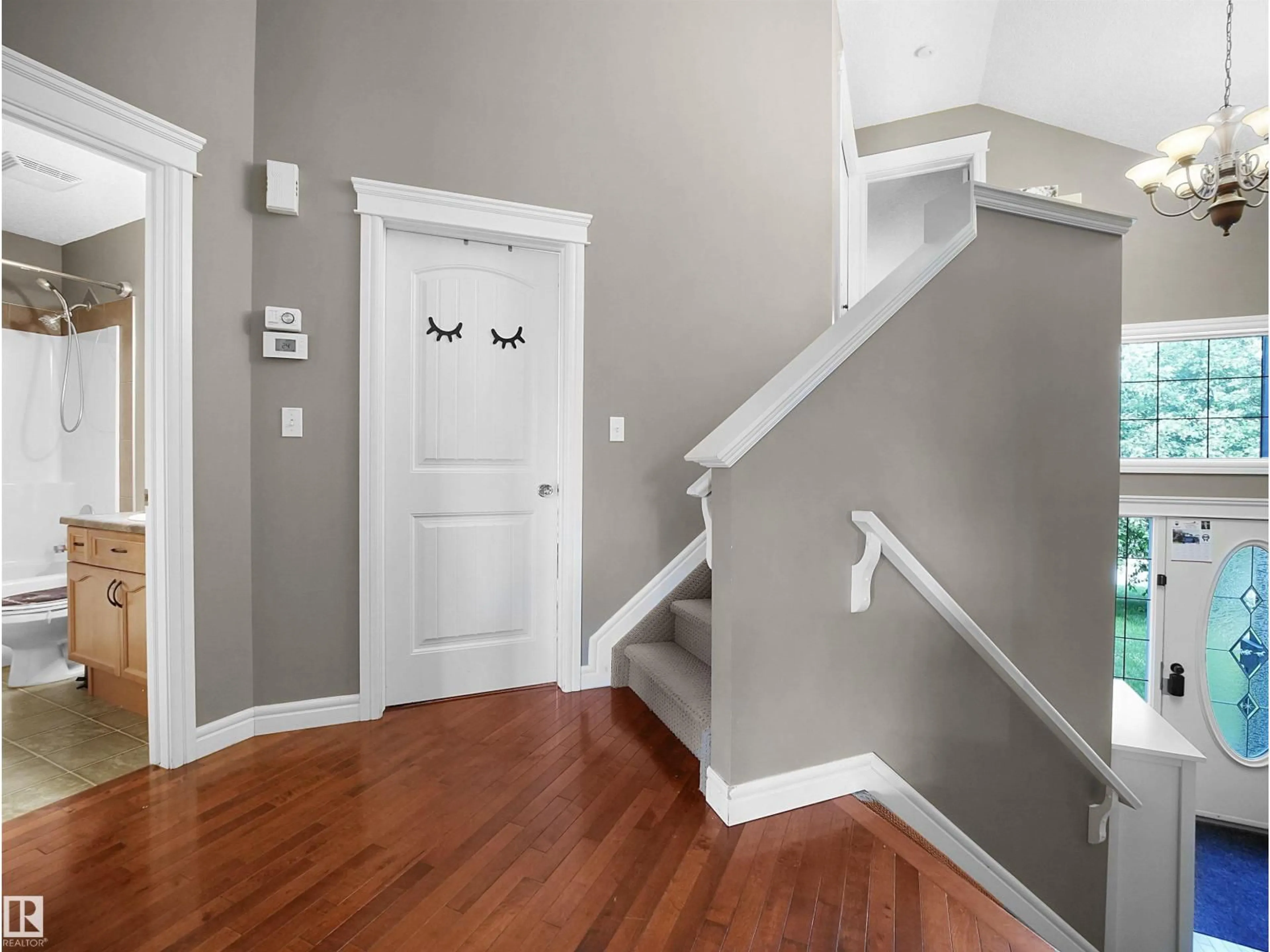 Indoor entryway for 4021 158 AV, Edmonton Alberta T5Y0A3