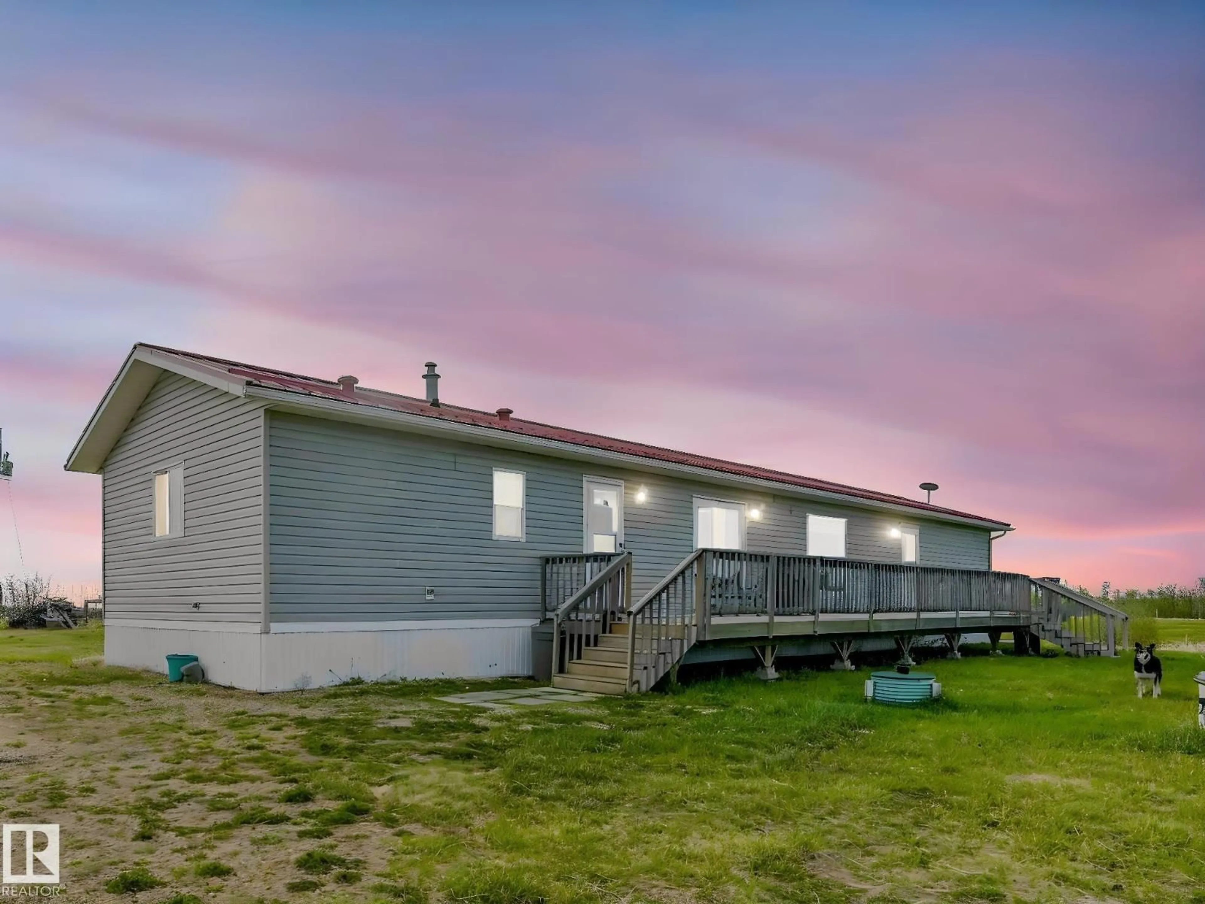 A pic from outside/outdoor area/front of a property/back of a property/a pic from drone, unknown for 57016 RANGE ROAD 13, Rural Barrhead County Alberta T0G0H0