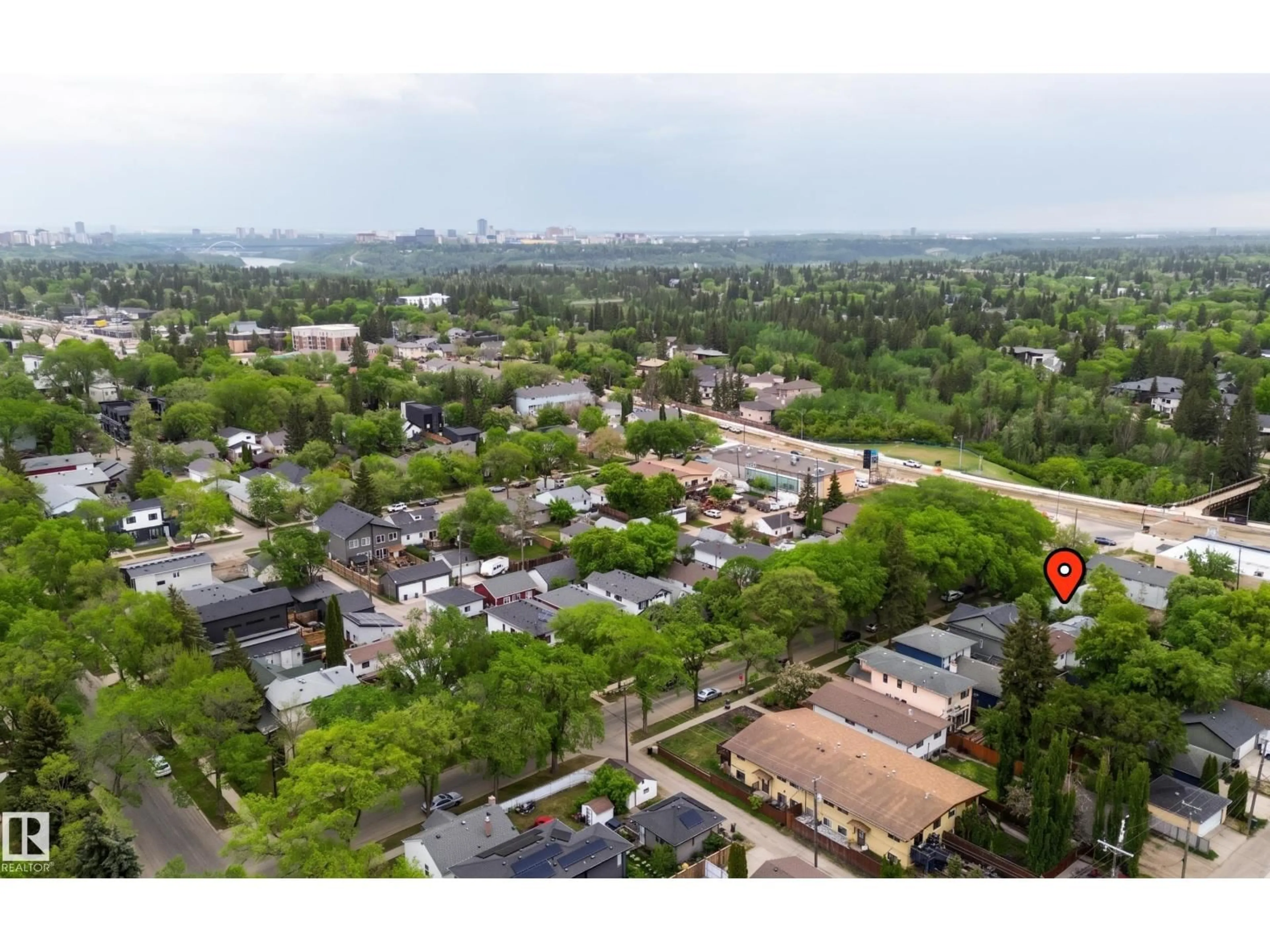 A pic from outside/outdoor area/front of a property/back of a property/a pic from drone, street for NW - 10226 148 ST, Edmonton Alberta T5N3G4