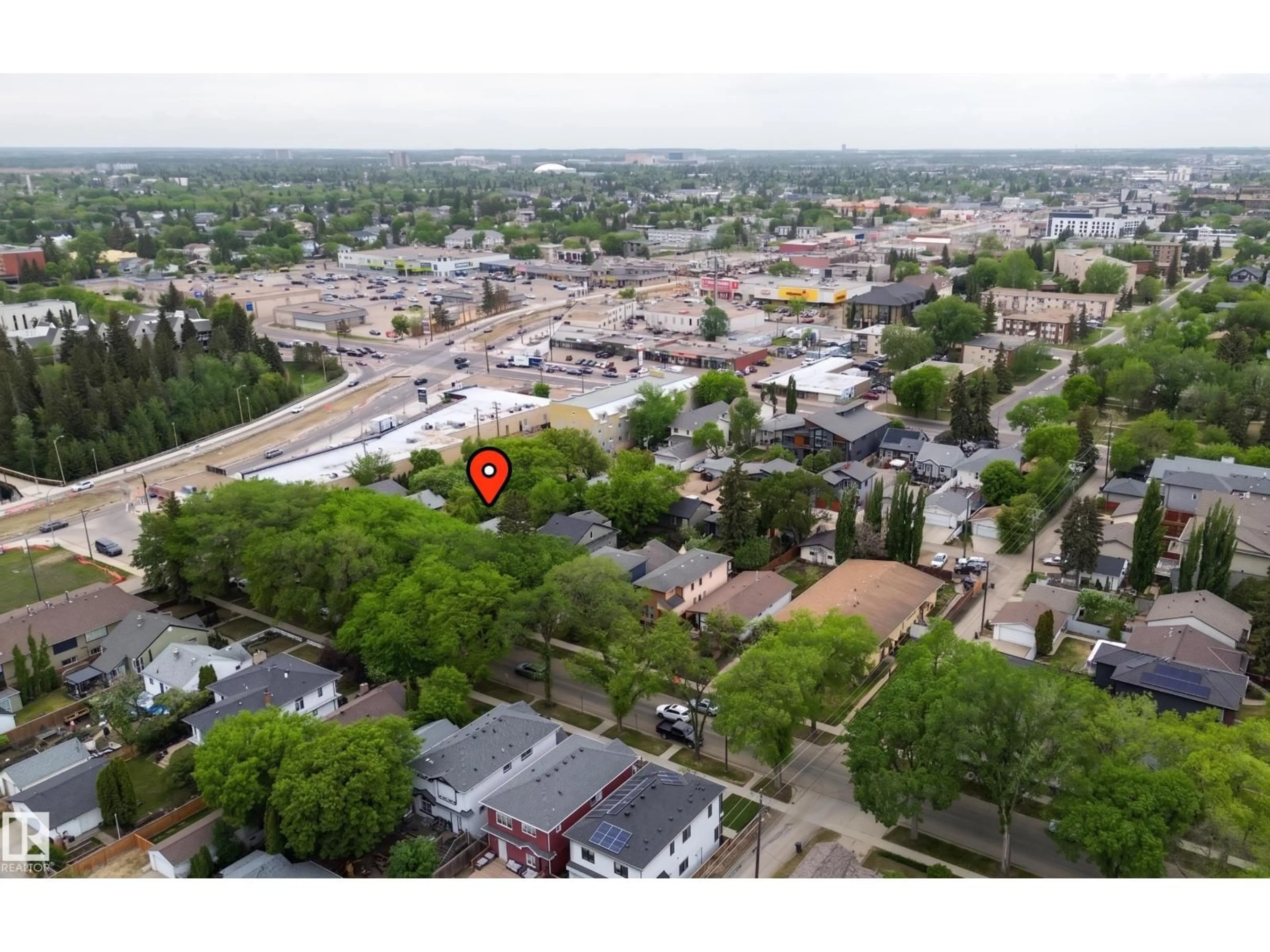 A pic from outside/outdoor area/front of a property/back of a property/a pic from drone, street for NW - 10226 148 ST, Edmonton Alberta T5N3G4