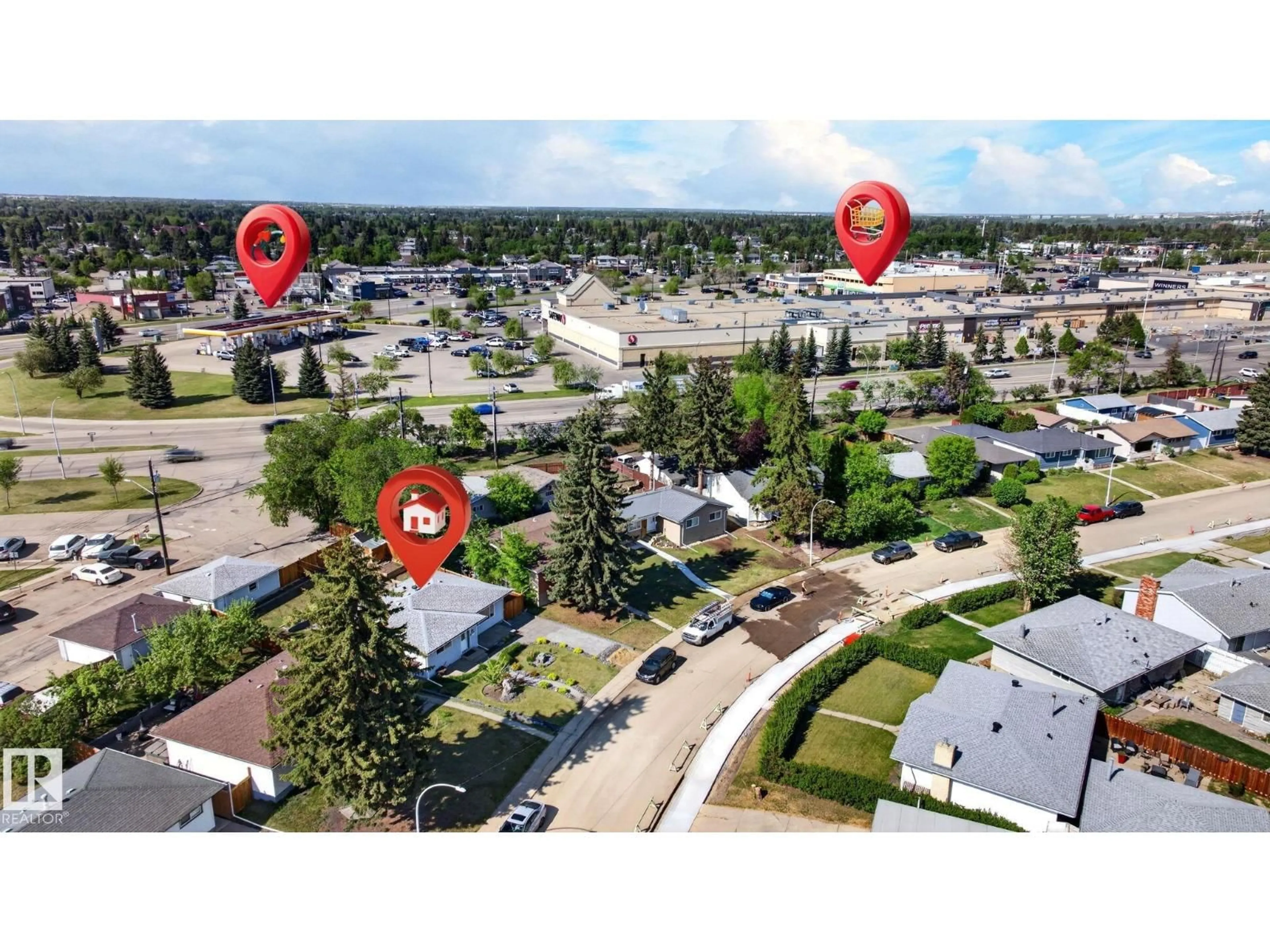 A pic from outside/outdoor area/front of a property/back of a property/a pic from drone, street for NW - 6008 97A AV, Edmonton Alberta T6B1E3