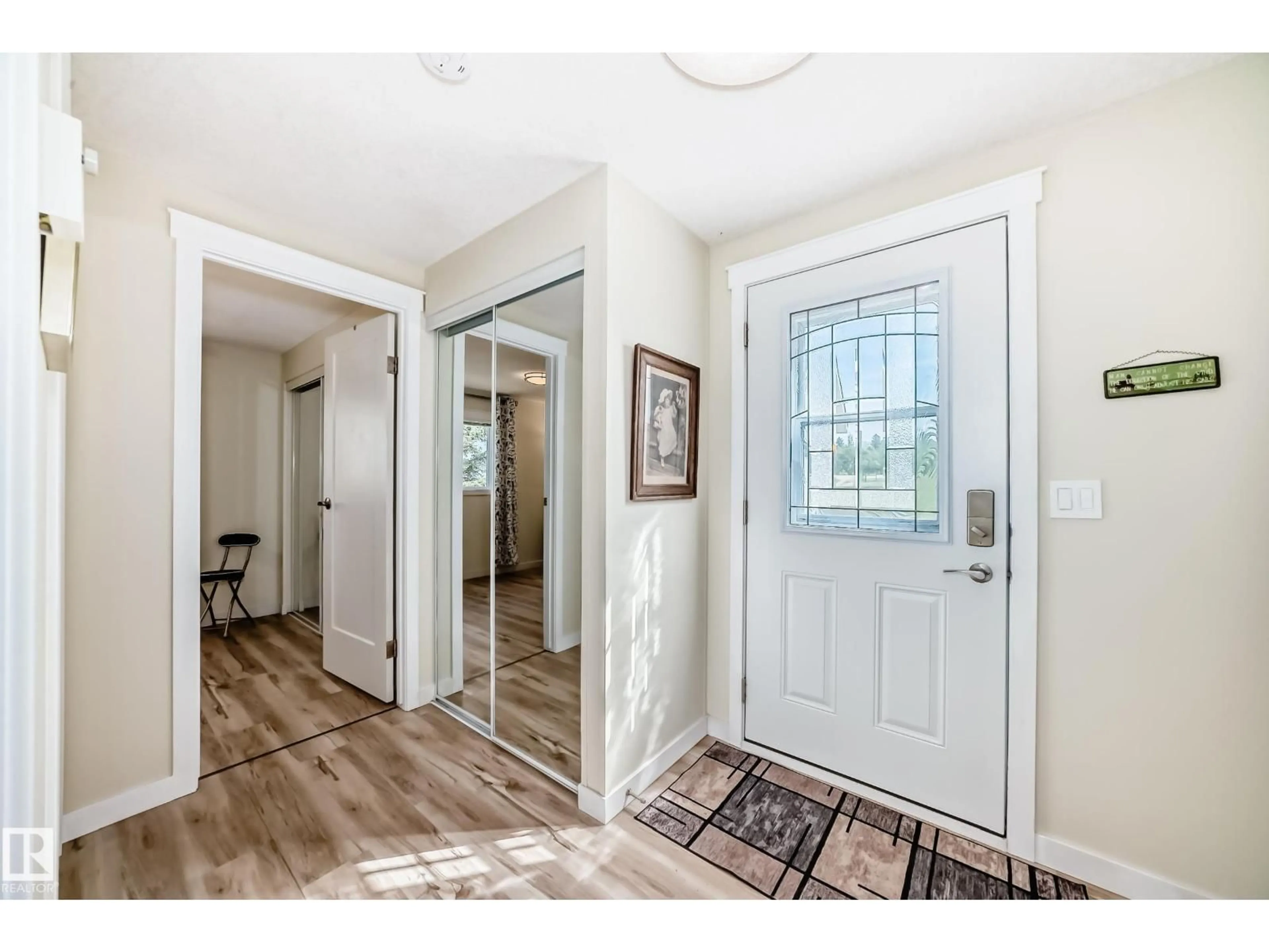 Indoor entryway for 56118 RGE ROAD 240, Rural Sturgeon County Alberta T0A0K0