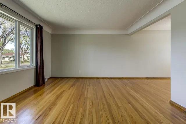 8511 64 AV, Edmonton 5
