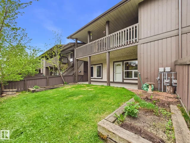 152 SURREY GARDENS NW, Edmonton 5