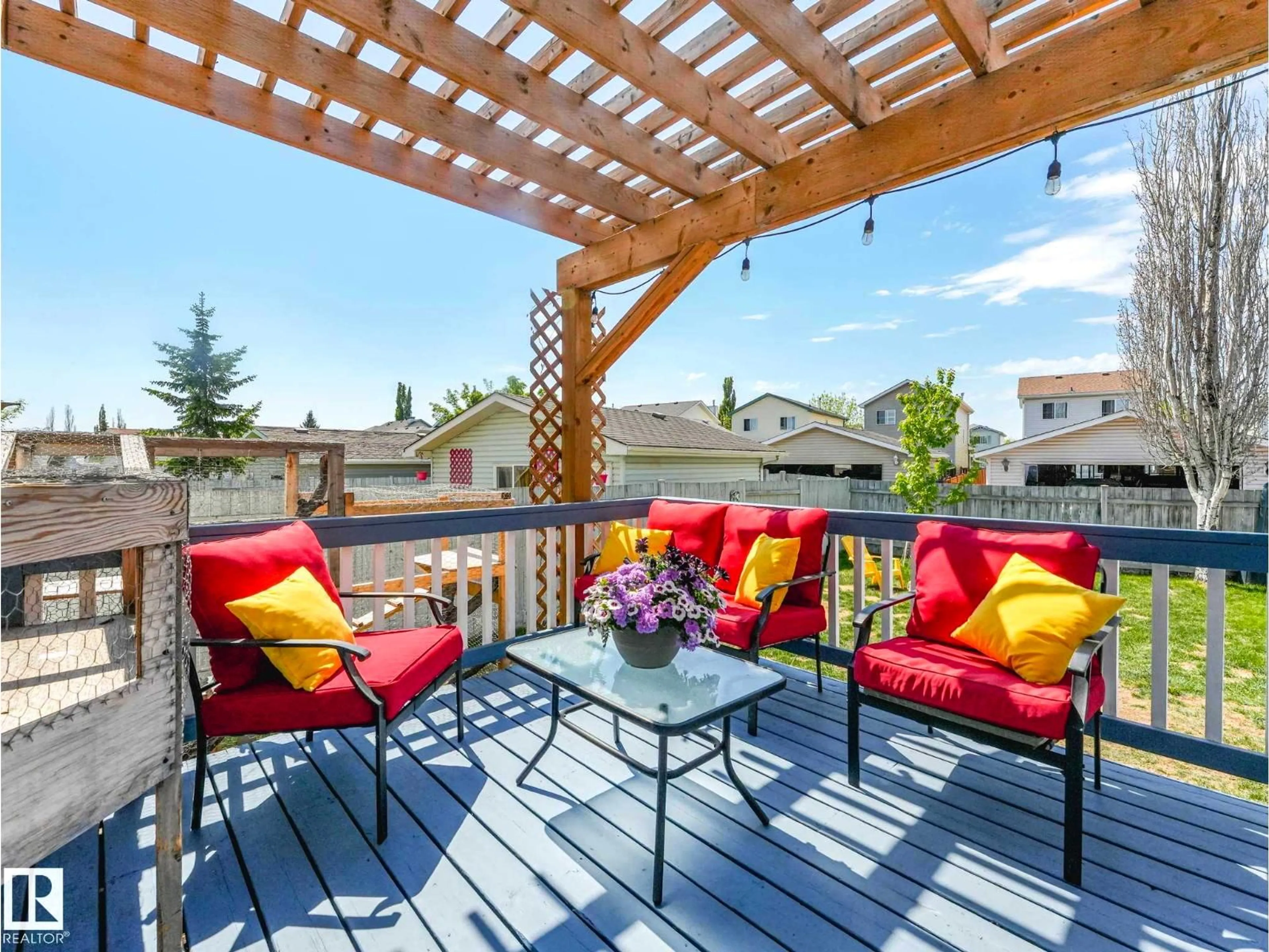 Patio, unknown for 15052 133 ST NW, Edmonton Alberta T6V1K9
