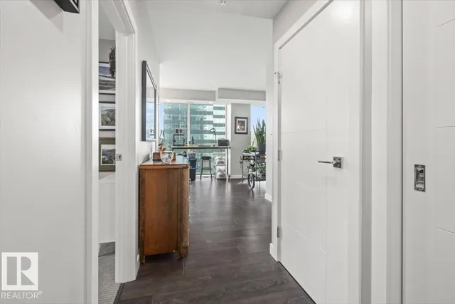 1200 10180 103 ST NW, Edmonton 2