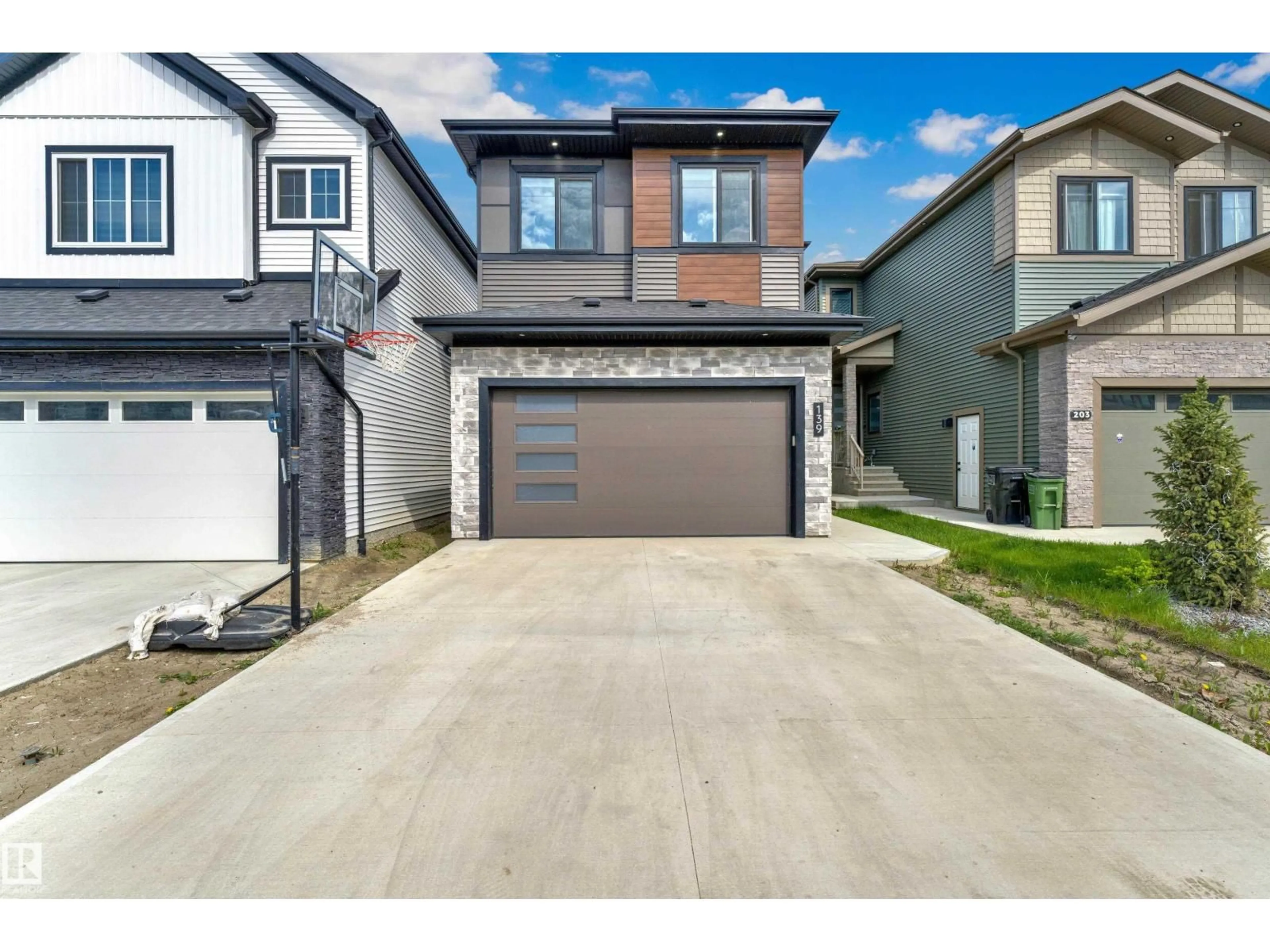 Unknown for SW - 139 28 ST, Edmonton Alberta T6X1A7