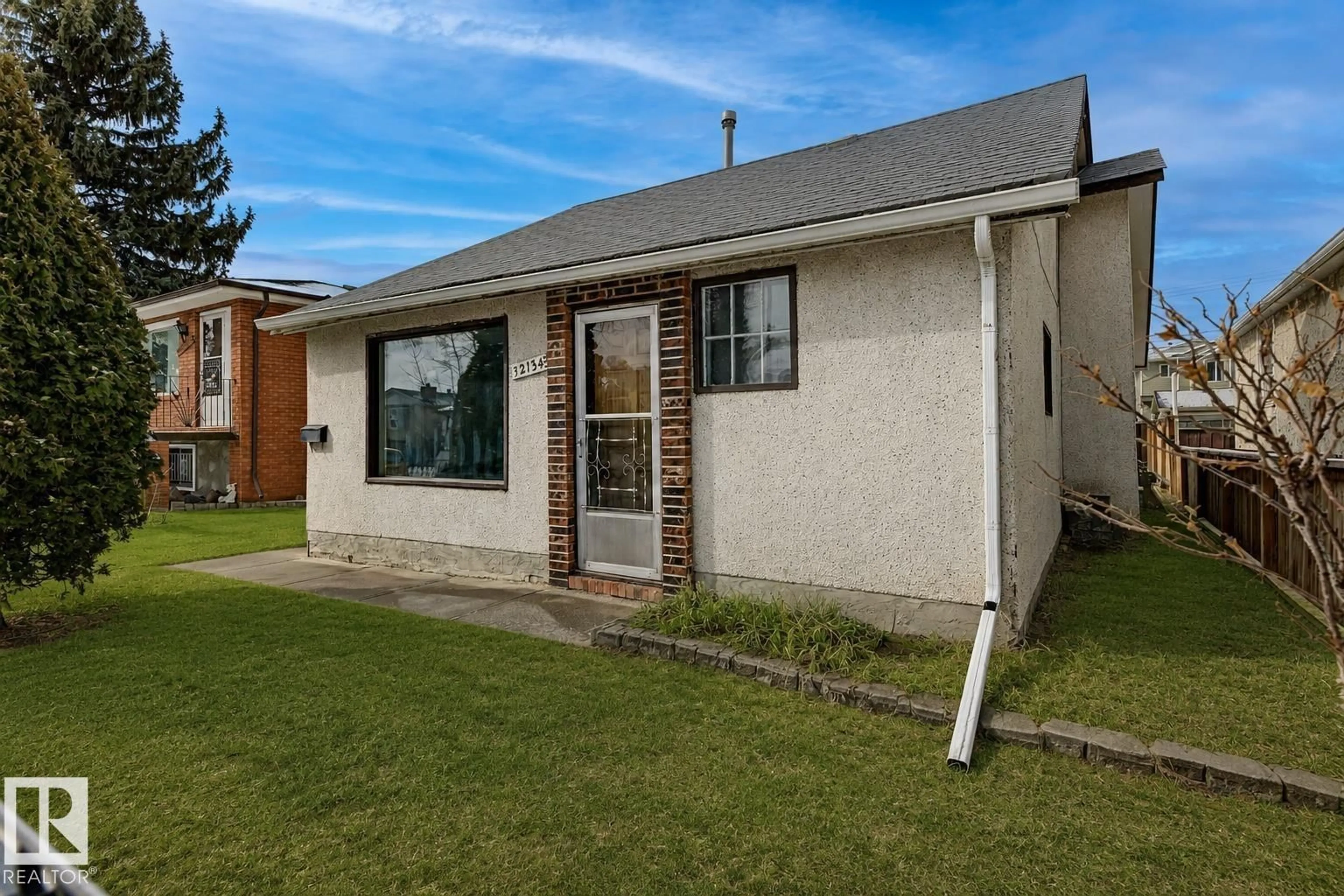 Unknown for 12134 96 ST, Edmonton Alberta T5G1W1