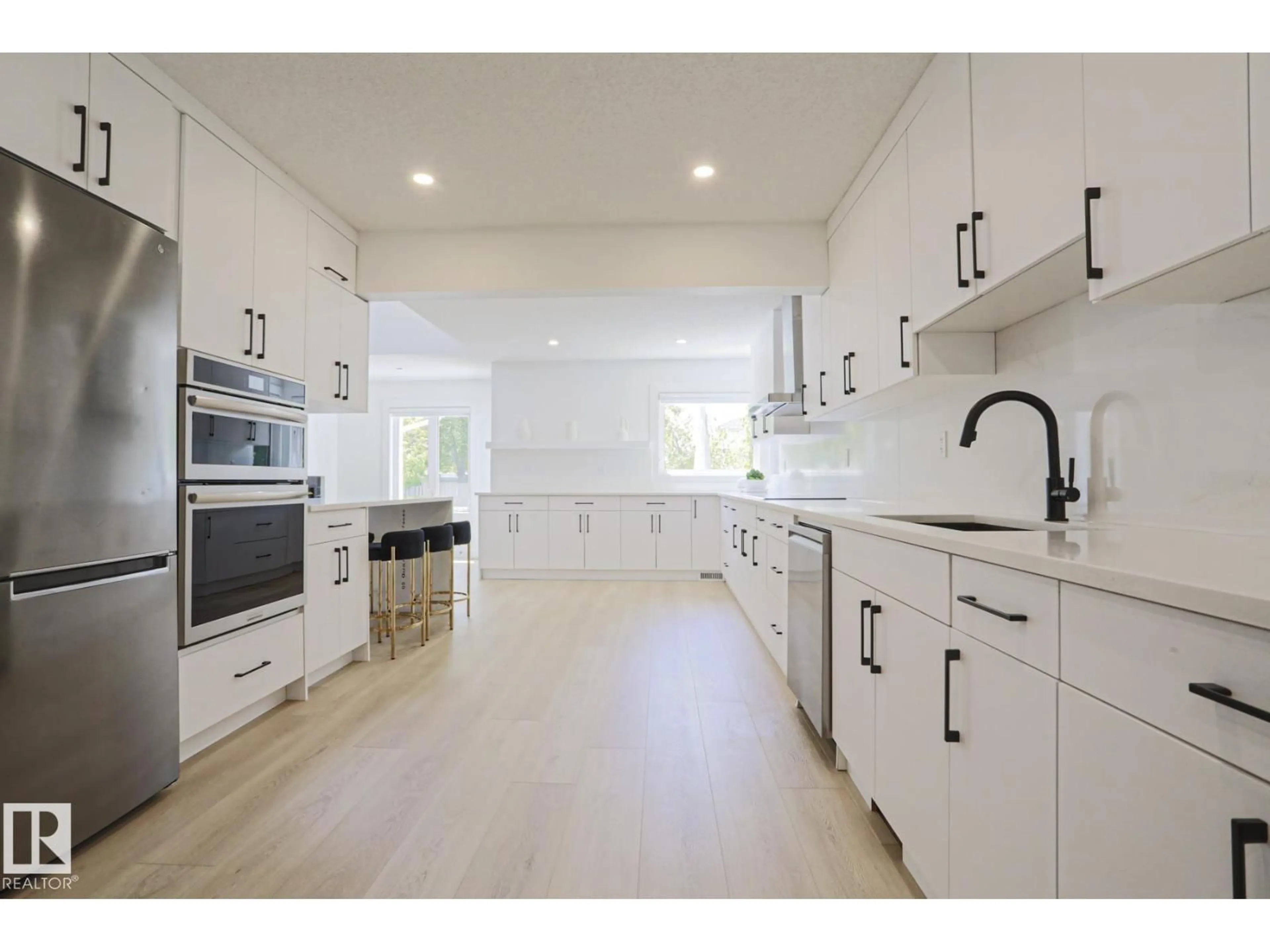 Open concept kitchen, ceramic/tile floor for 11347 10 AV, Edmonton Alberta T6J6S9