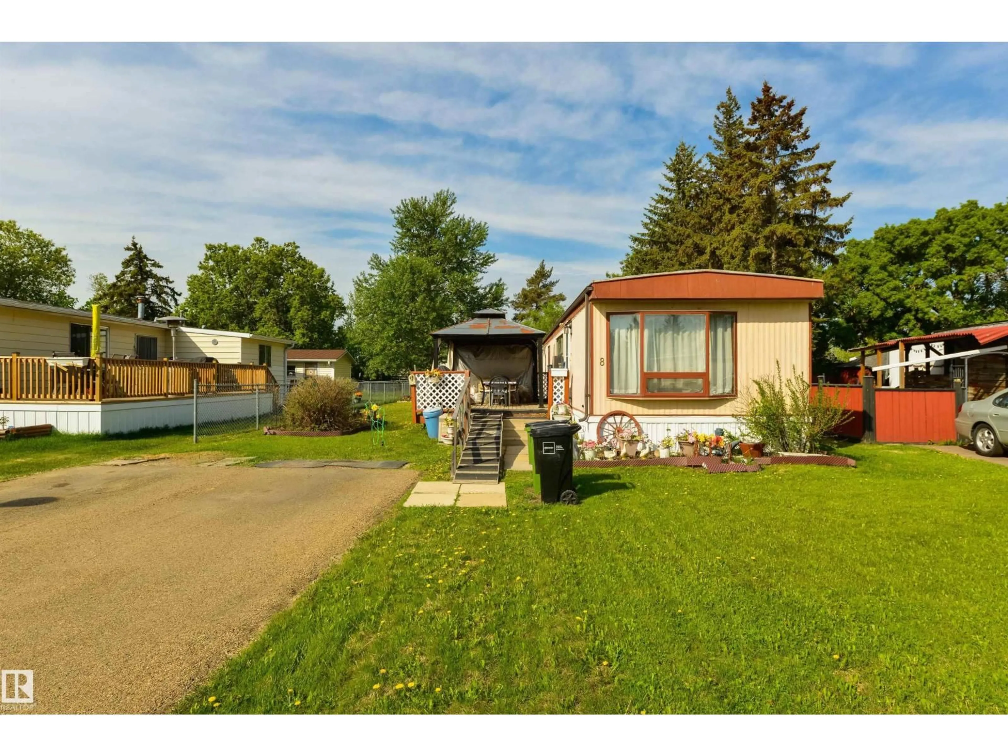 Unknown for 8 KEYHOLE CR, Edmonton Alberta T6P1B7