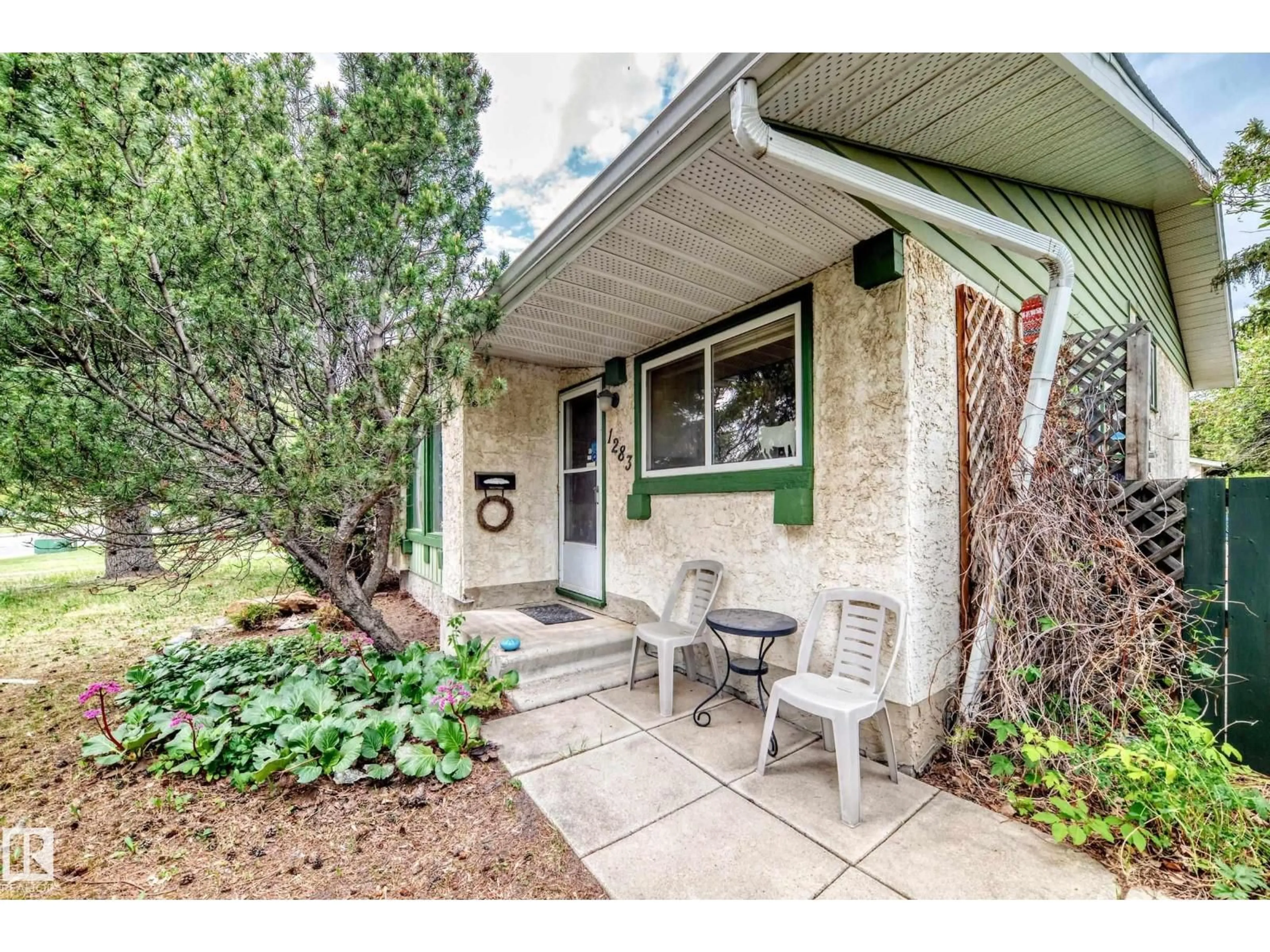 Unknown for 1283 MILLBOURNE RD E NW, Edmonton Alberta T6K0W5