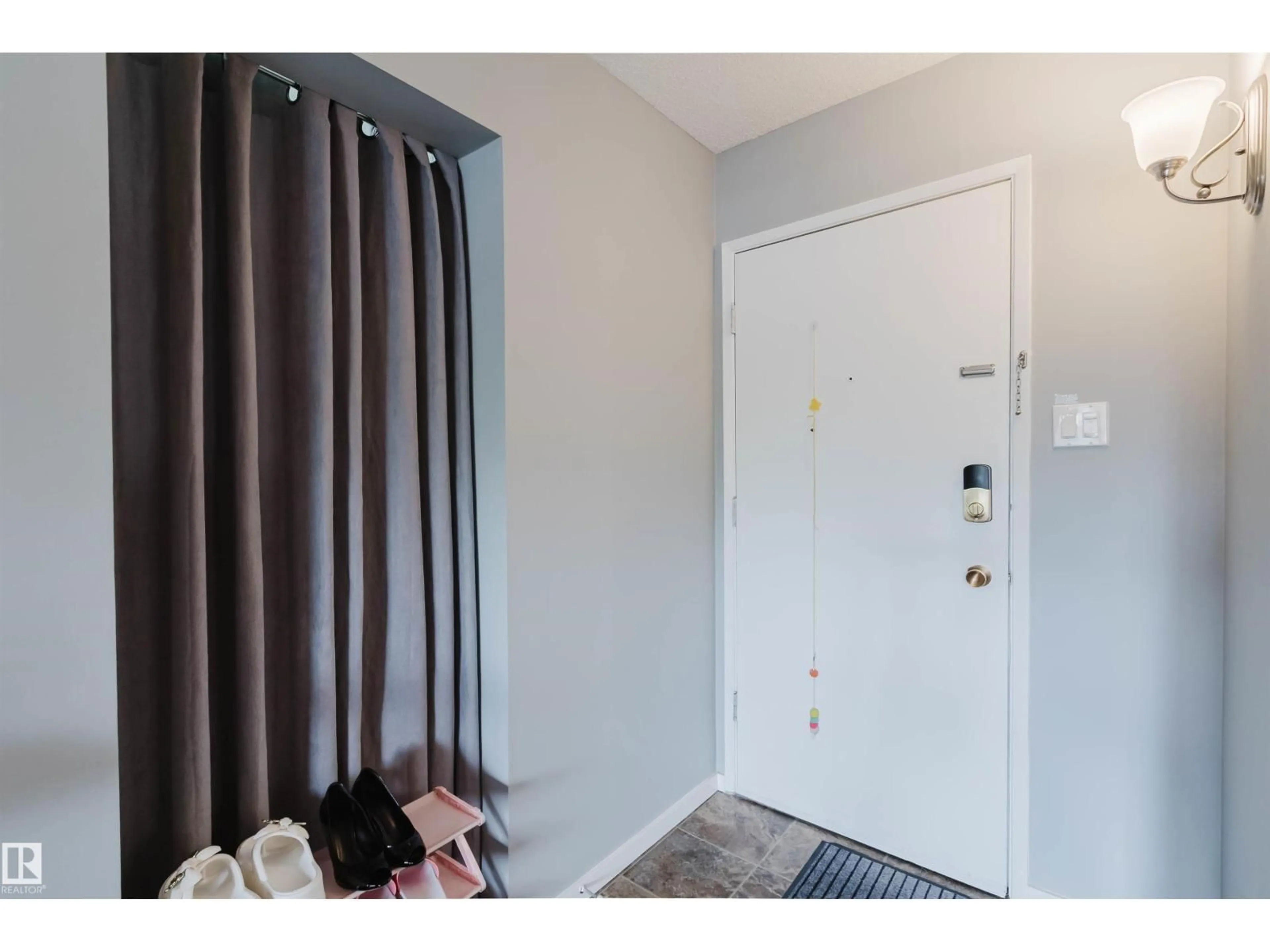 Indoor entryway for 5125 - 126 RIVERBEND RD, Edmonton Alberta T6H5K5
