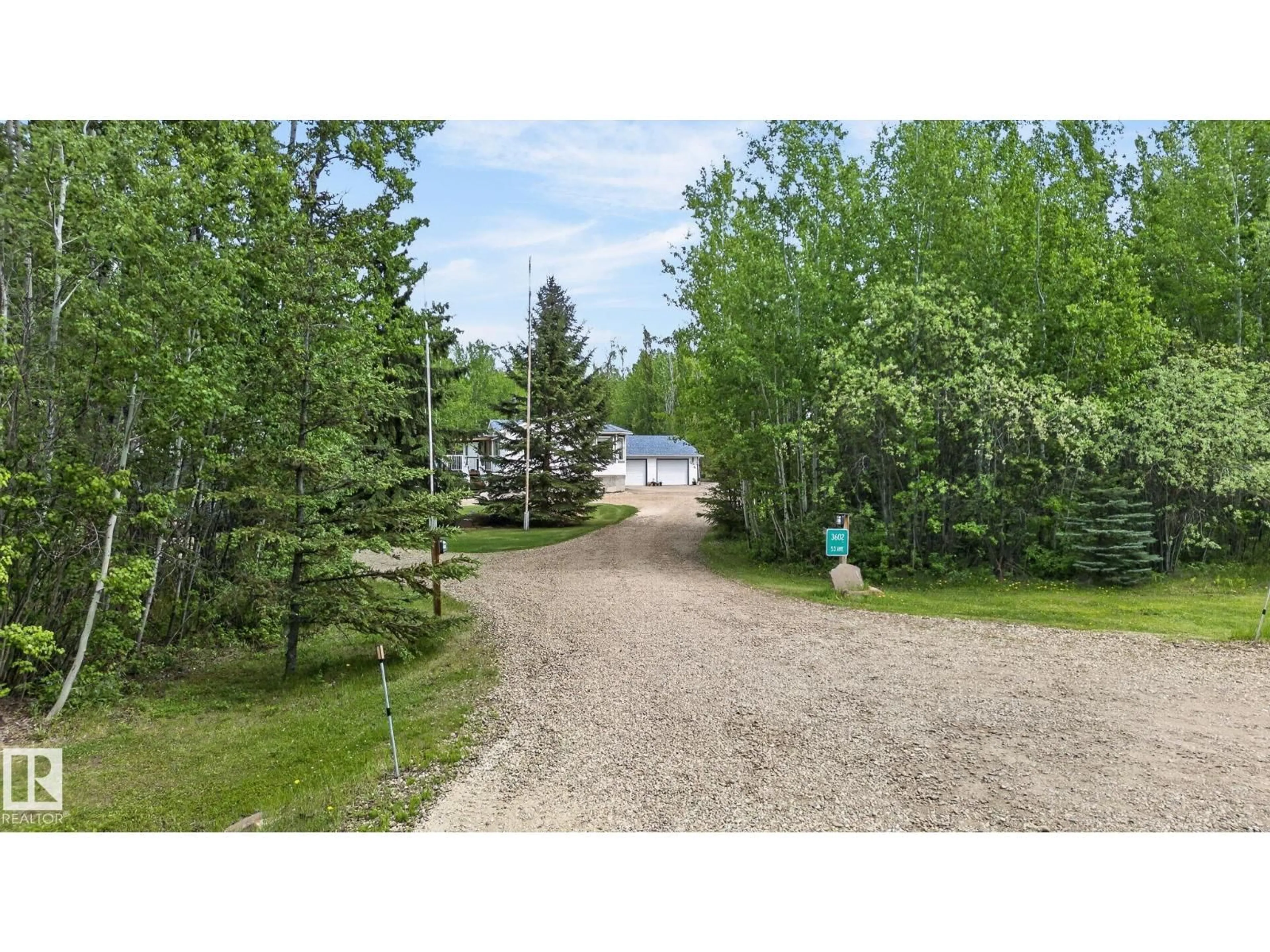 A pic from outside/outdoor area/front of a property/back of a property/a pic from drone, unknown for 3602 53 AV, Rural Wetaskiwin County Alberta T0C2C0