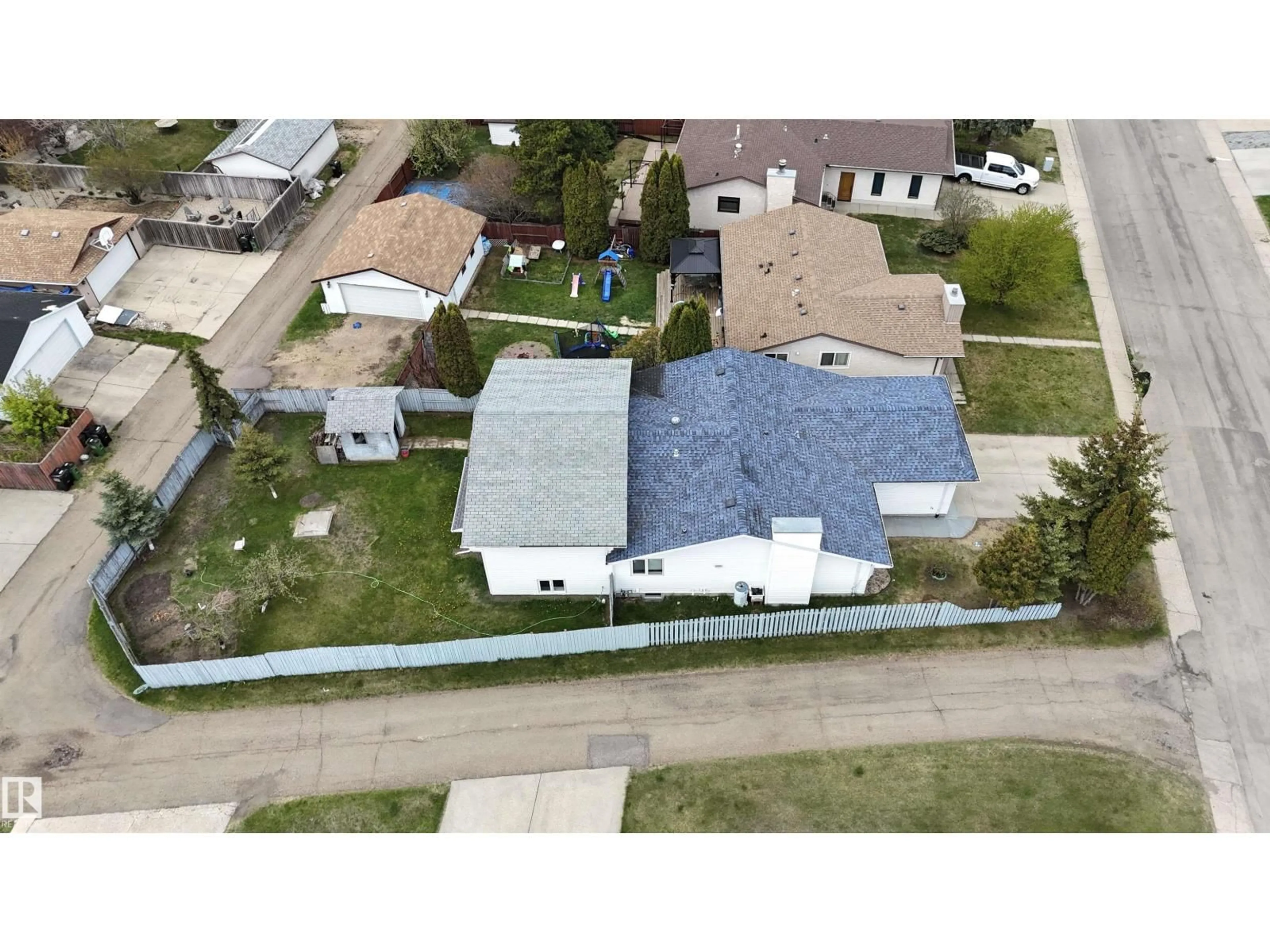 A pic from outside/outdoor area/front of a property/back of a property/a pic from drone, street for 5417 14A AVE, Edmonton Alberta T6L3B6