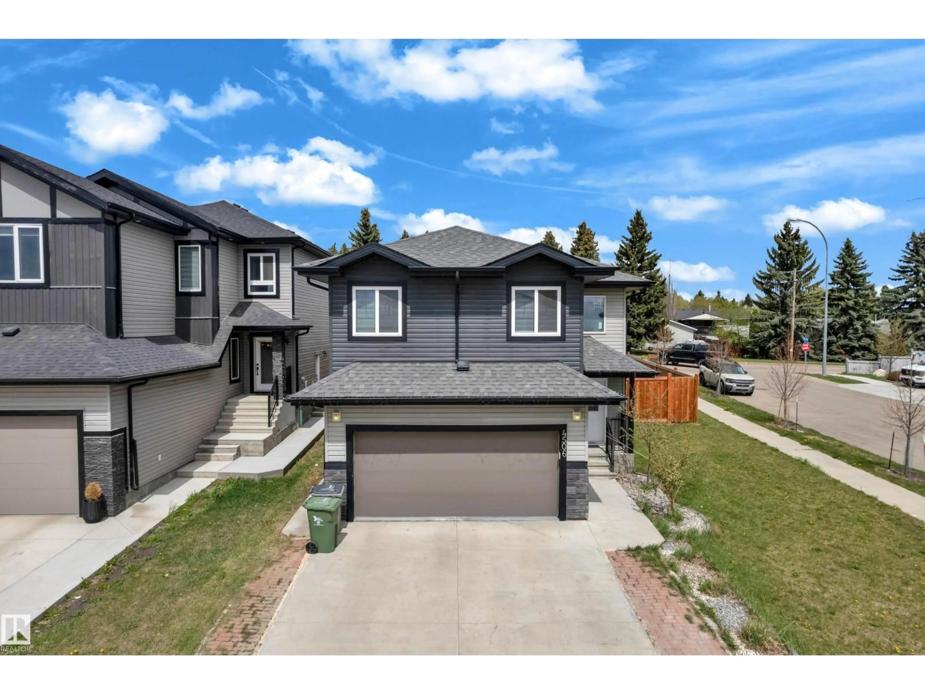 A pic from outside/outdoor area/front of a property/back of a property/a pic from drone, street for 4506 49 AV, Beaumont Alberta T4X2B2