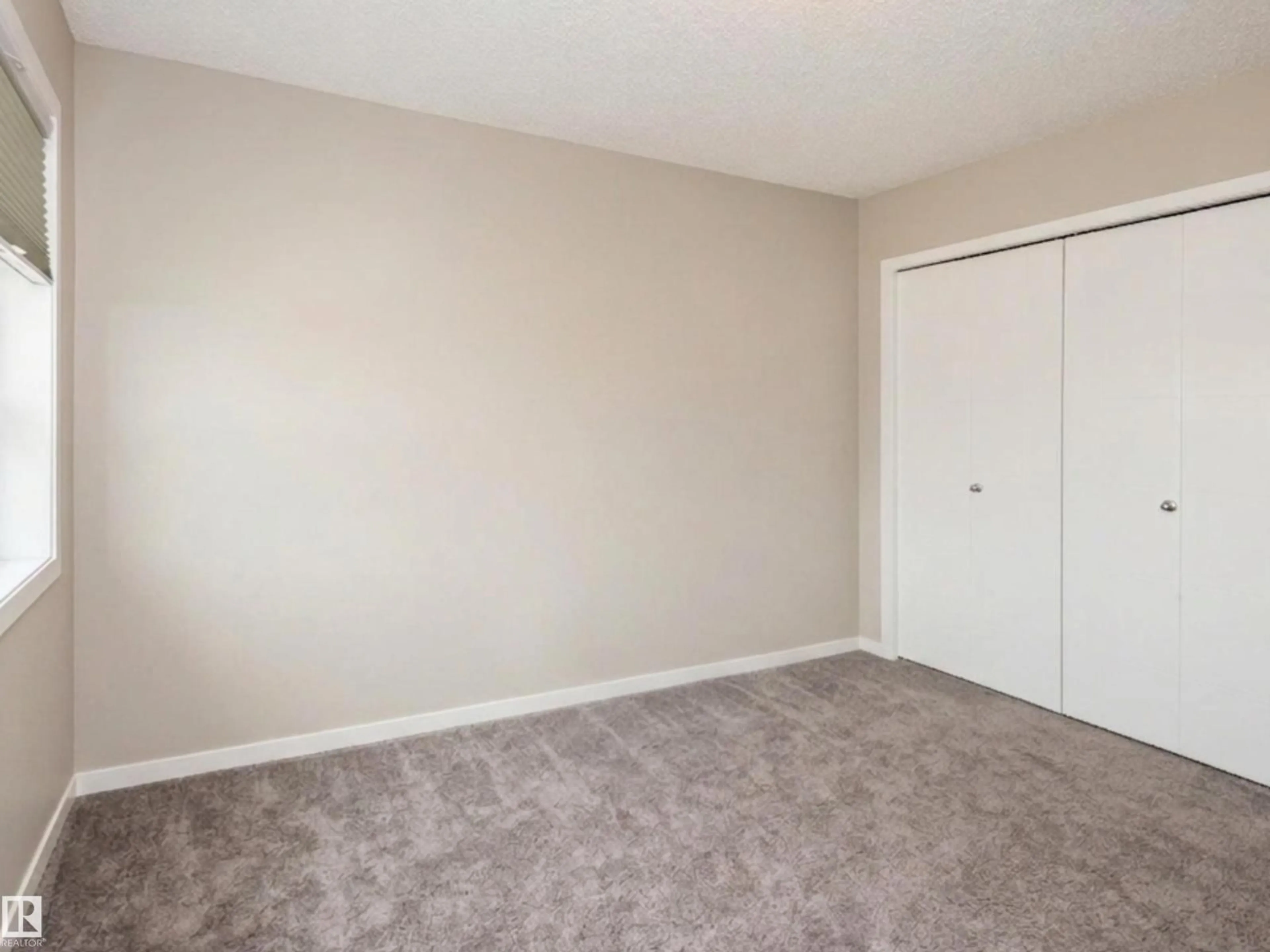 A pic of a room for SW - 17263 9 AV, Edmonton Alberta T6W3V4