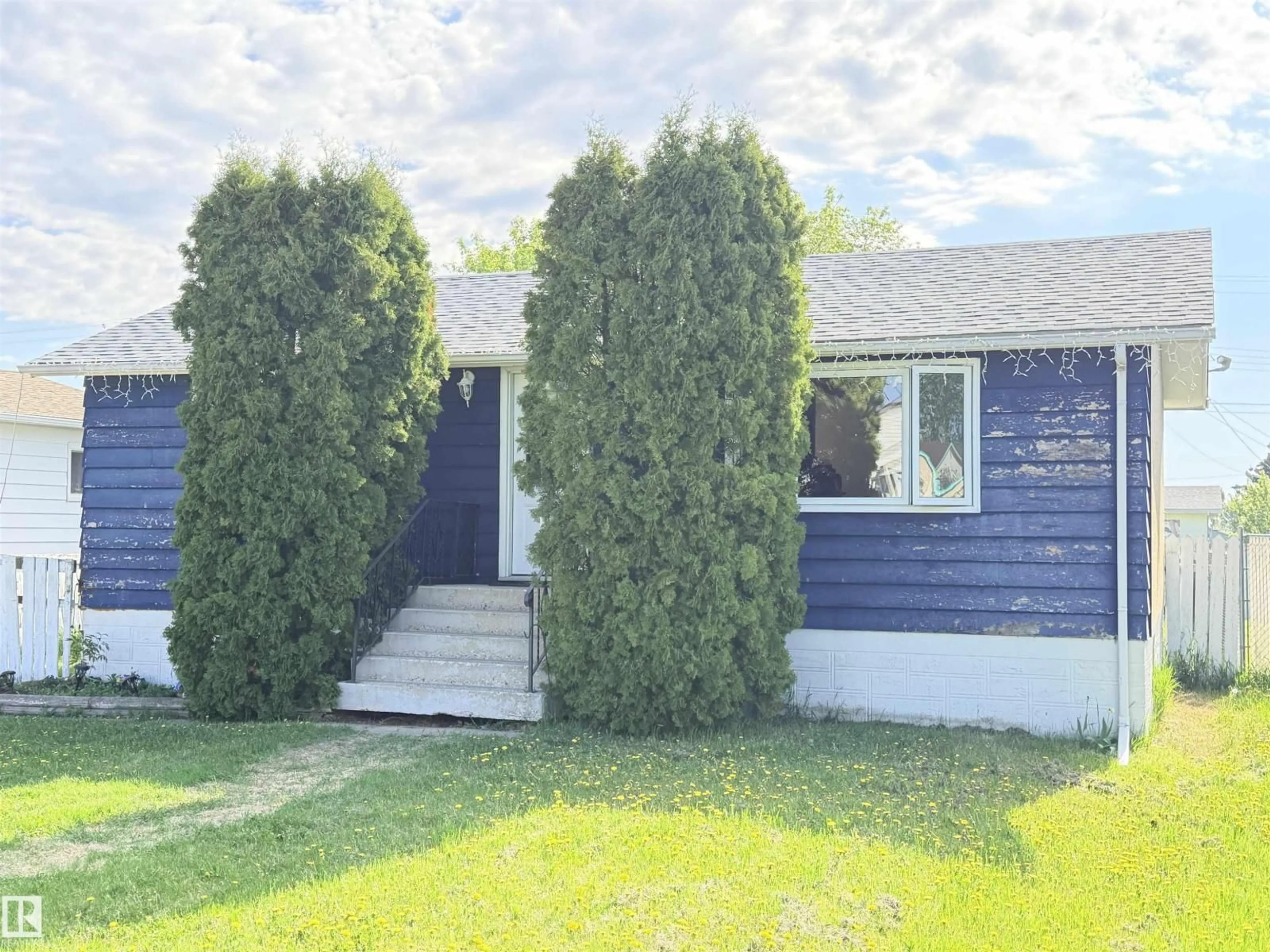 Unknown for 4823 49 ST, Clyde Alberta T0G0P0