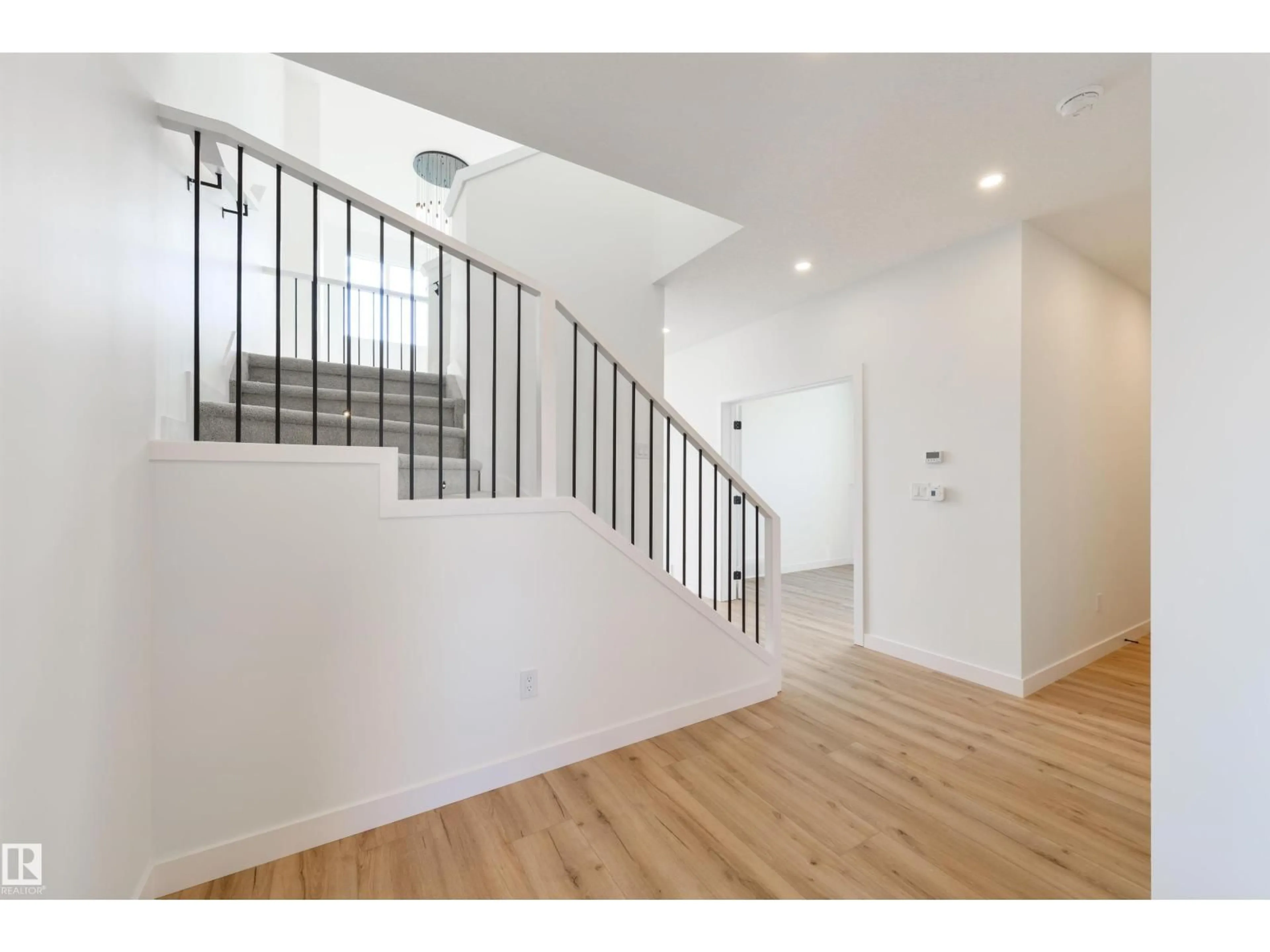 Unknown for NW - 1305 HAWKS RIDGE LINK, Edmonton Alberta T5S0M2