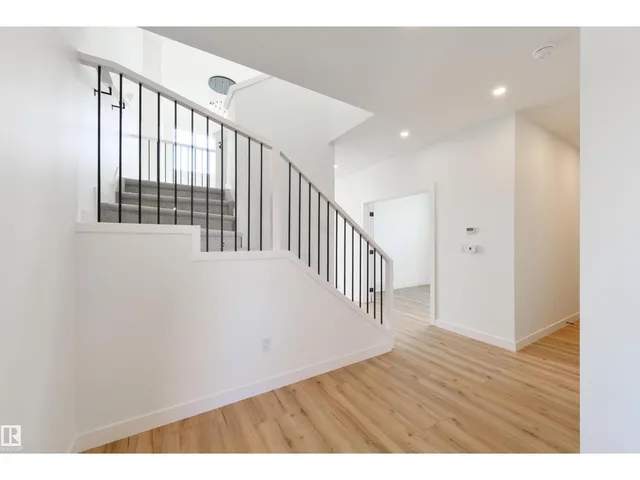 NW - 1305 HAWKS RIDGE LINK, Edmonton 3