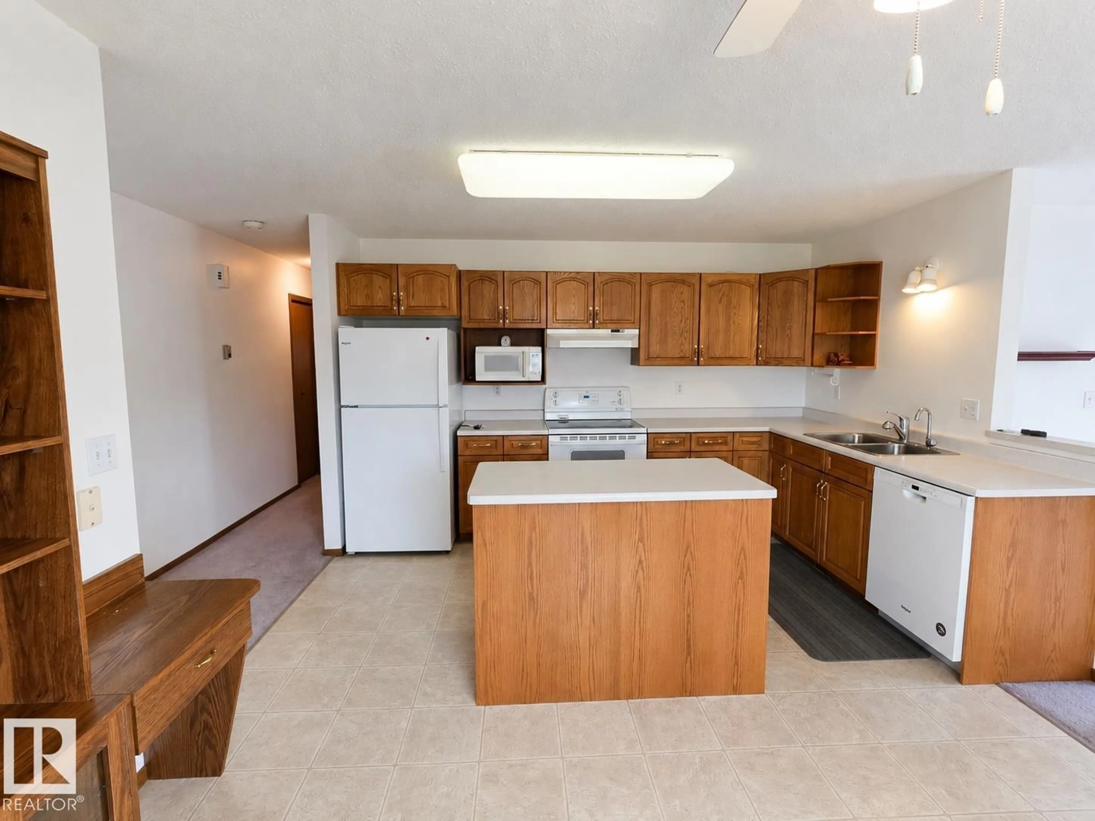 Standard kitchen, unknown for 4005 55 AV, Whitecourt Alberta T7S1C5